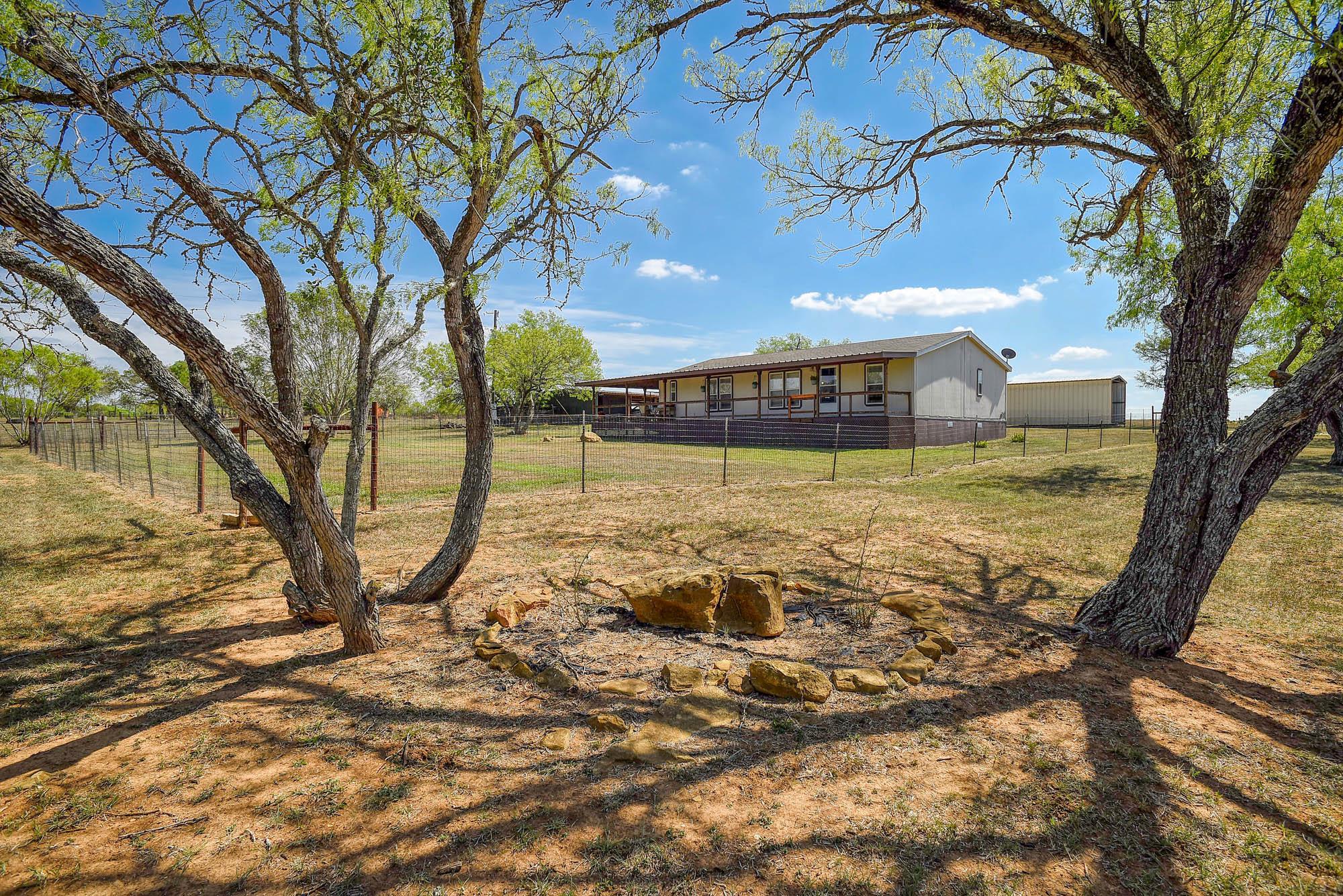 4495 Taylorsville RD, Red Rock, TX 78662 photo 3