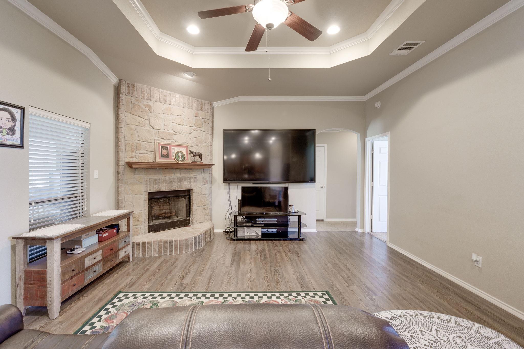 1467 County Road 4820, Kempner, TX 76539 photo 5