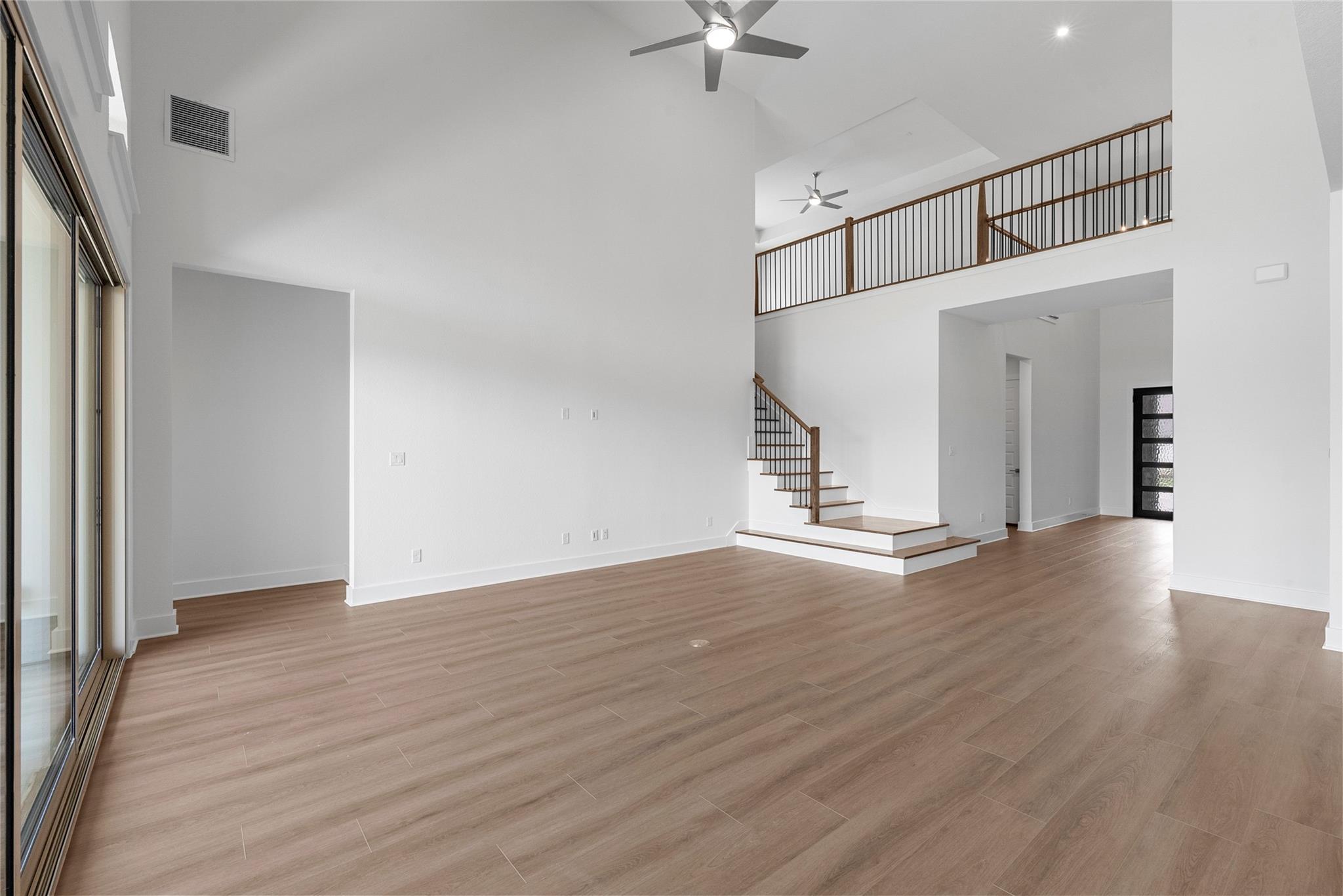 208 Maton WAY, Liberty Hill, TX 78642 photo 4
