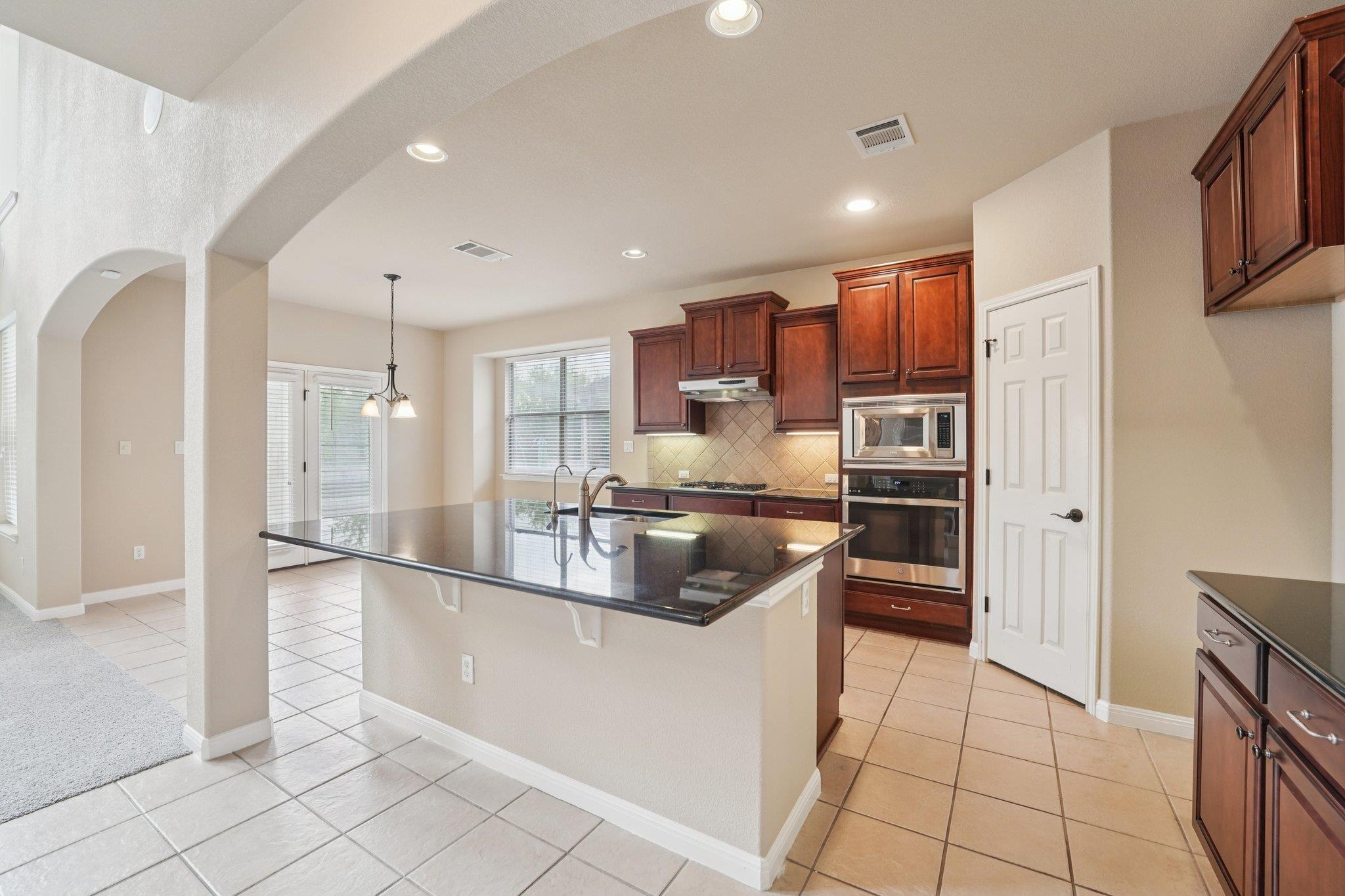 20913 Windmill Ridge ST, Pflugerville, TX 78660 photo 4