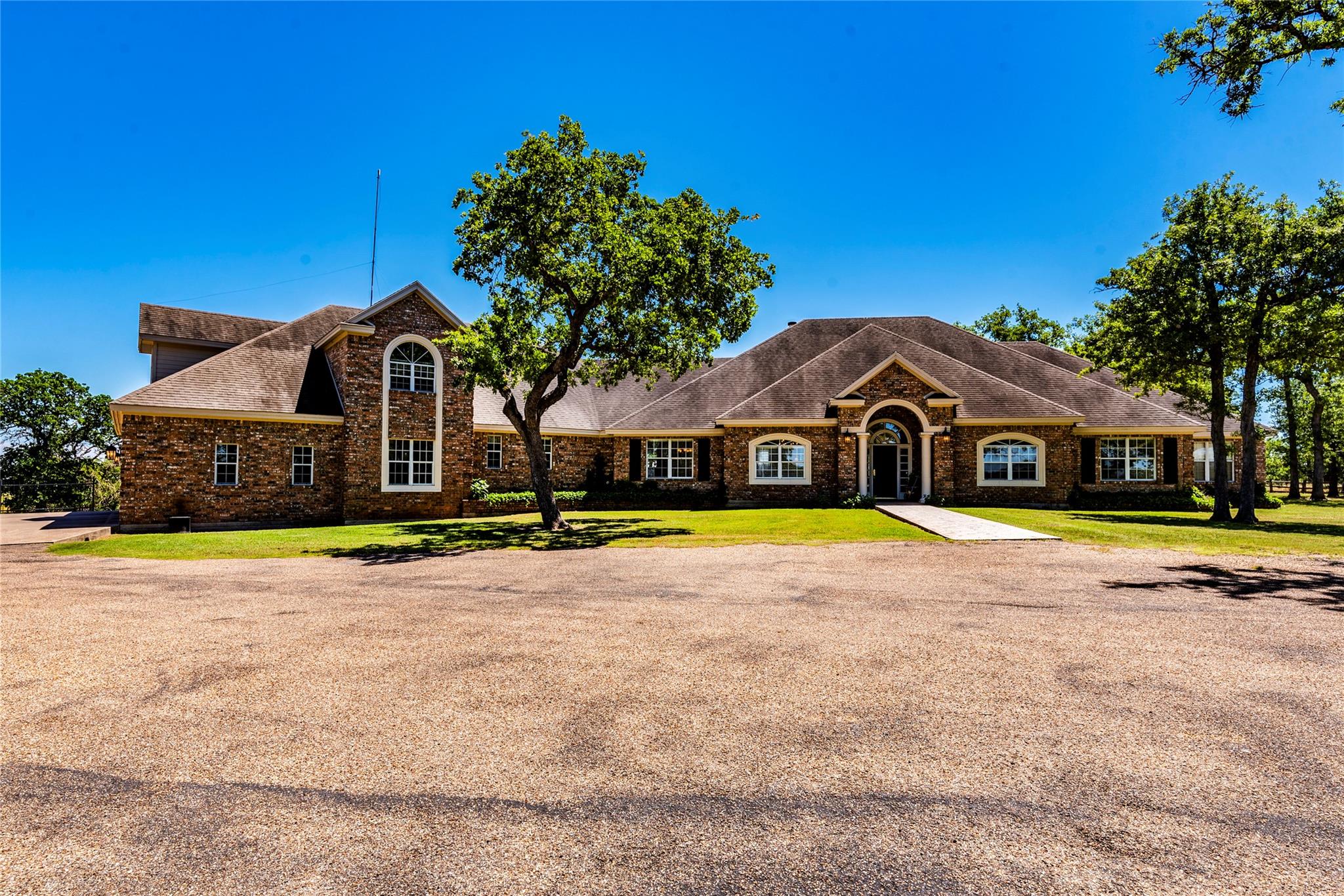 17270 FM 112, Thrall, TX 76578 photo 2