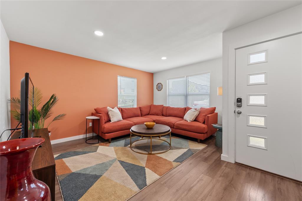 6409 Burns ST #107, Austin, TX 78752 photo 5