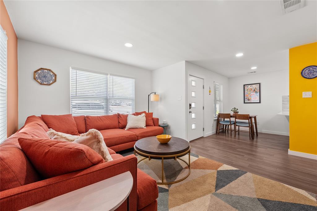 6409 Burns ST #107, Austin, TX 78752 photo 4