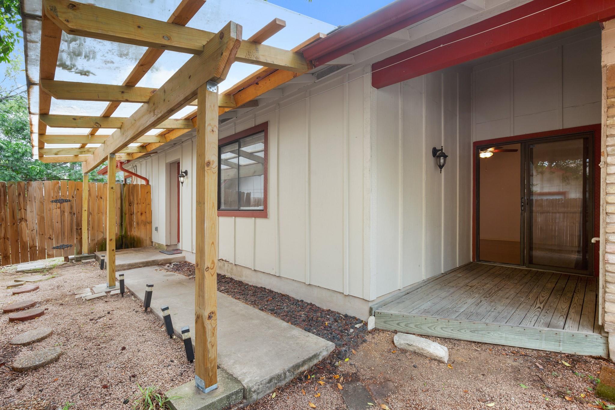 9001 Parkfield DR #B, Austin, TX 78758 photo 5