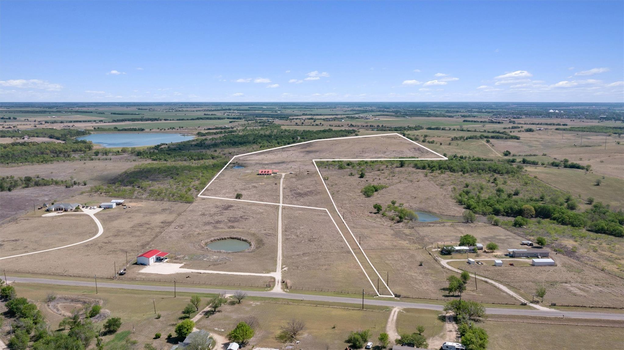1167 County Road 427, Thrall, TX 76578 photo 2