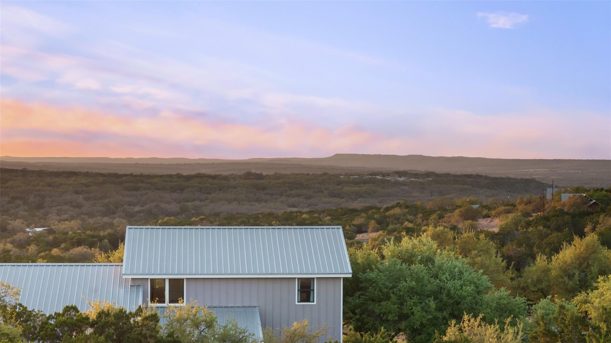 2025 Cripple Creek Stage RD, Dripping Springs, TX 78620 photo 3