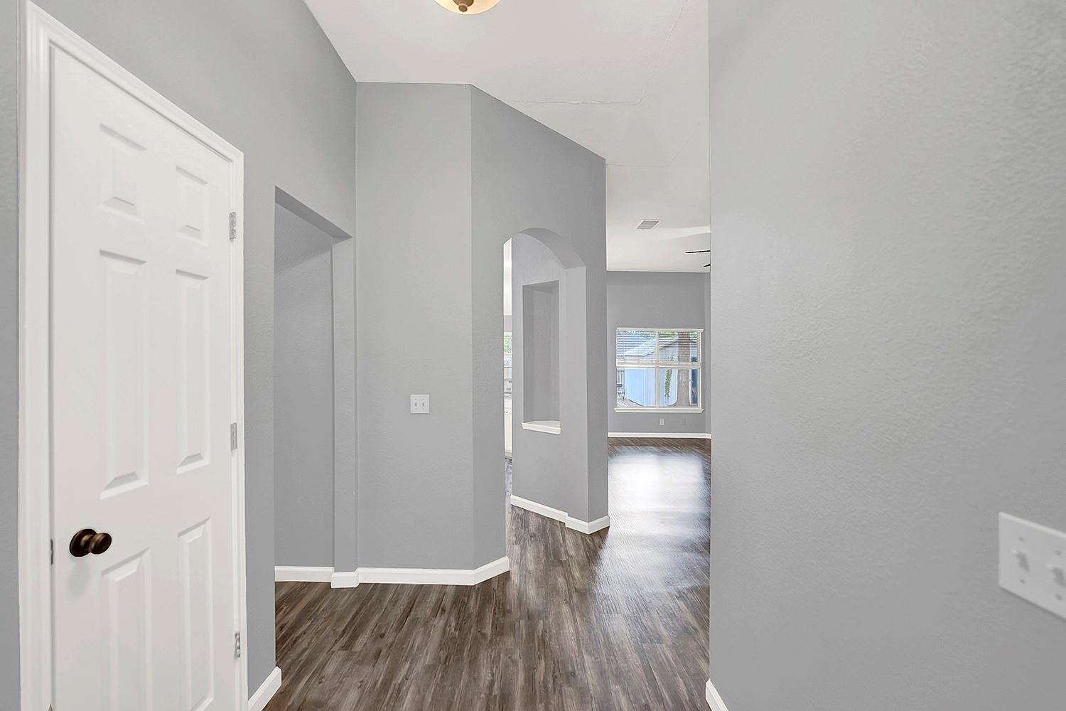 140 Riley CV, Kyle, TX 78640 photo 4