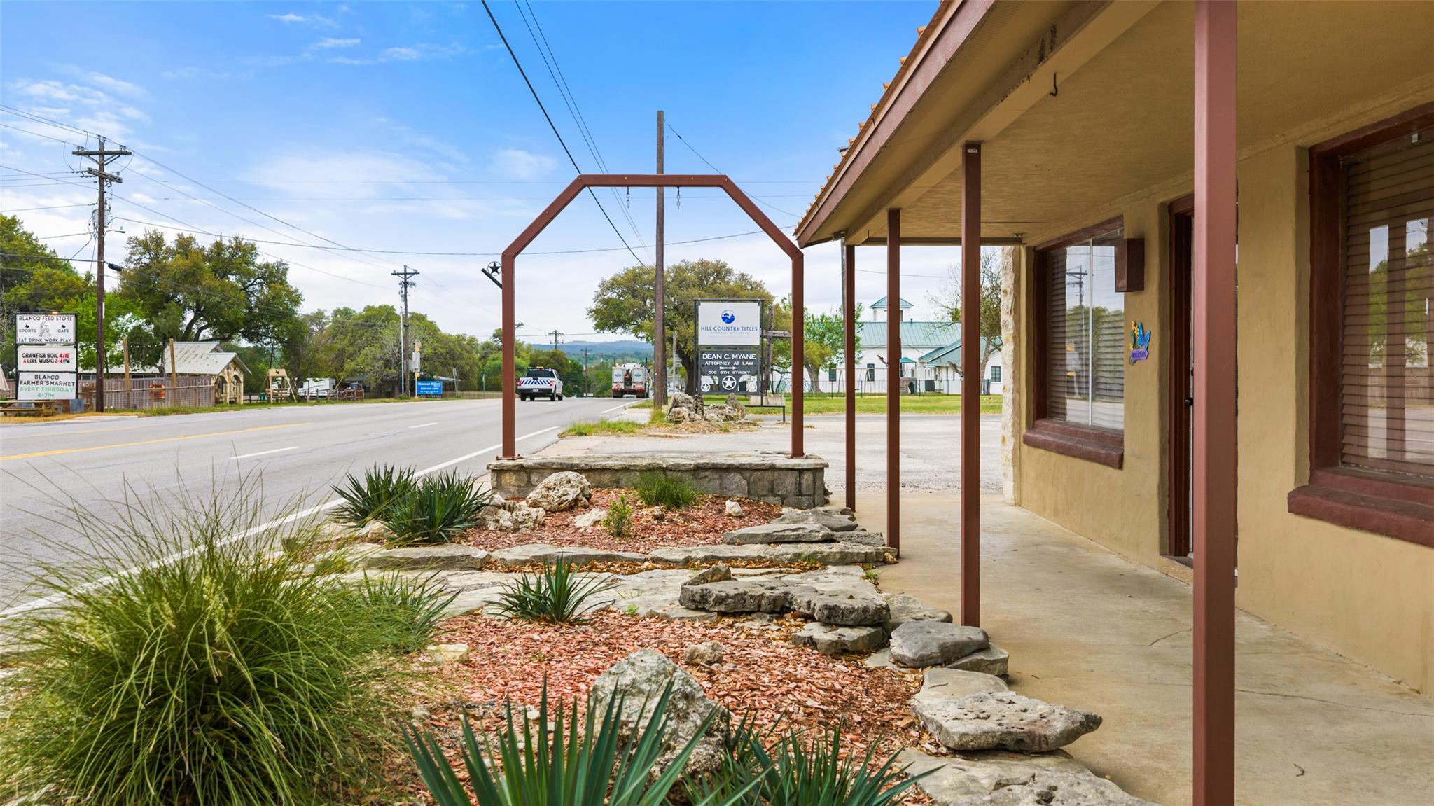 807 Main ST, Blanco, TX 78606 photo 2