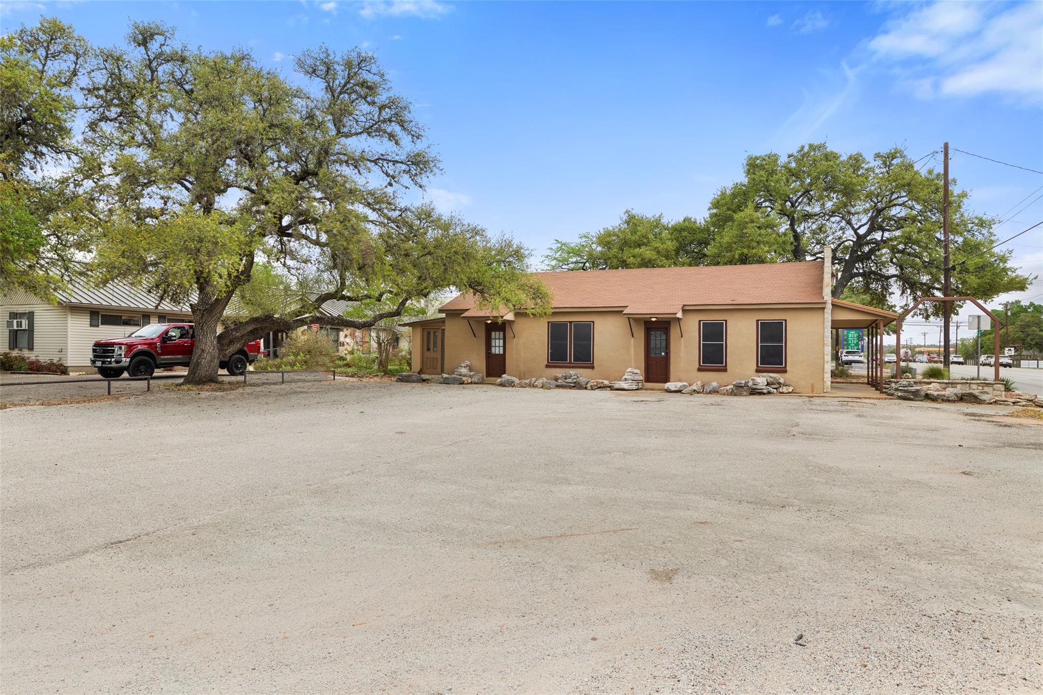 807 Main ST, Blanco, TX 78606 photo 4