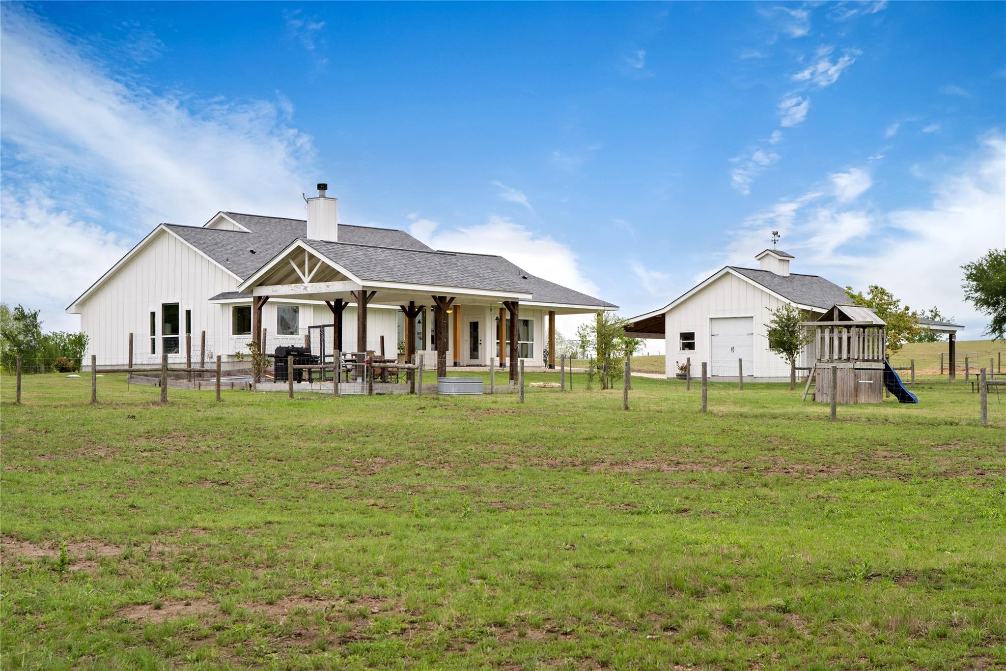 1854 County Road 464, Elgin, TX 78621 photo 5