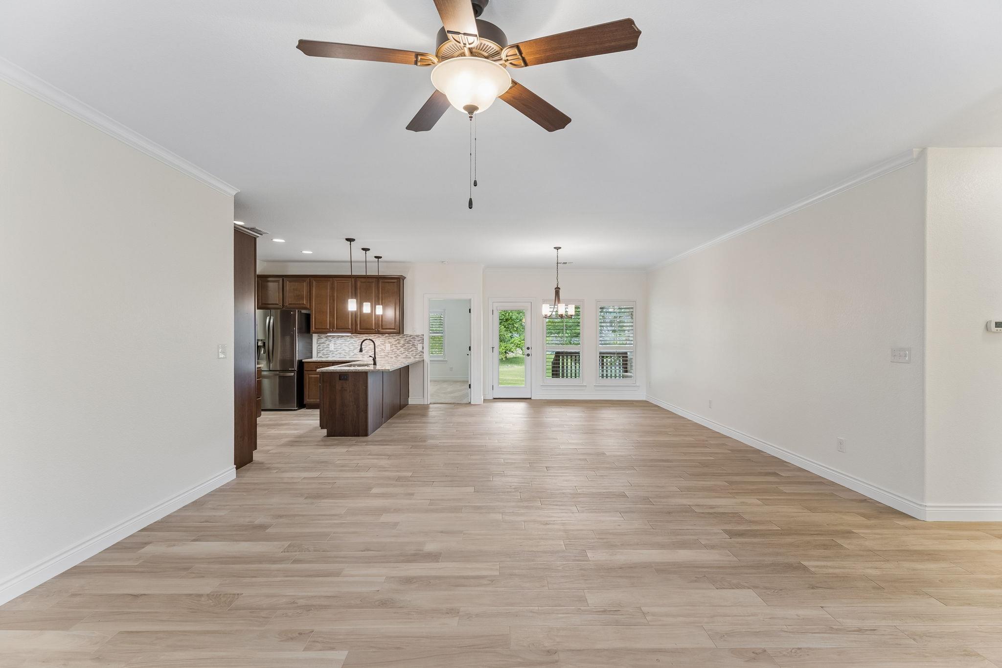 824 Sun Ray, Horseshoe Bay, TX 78657 photo 3