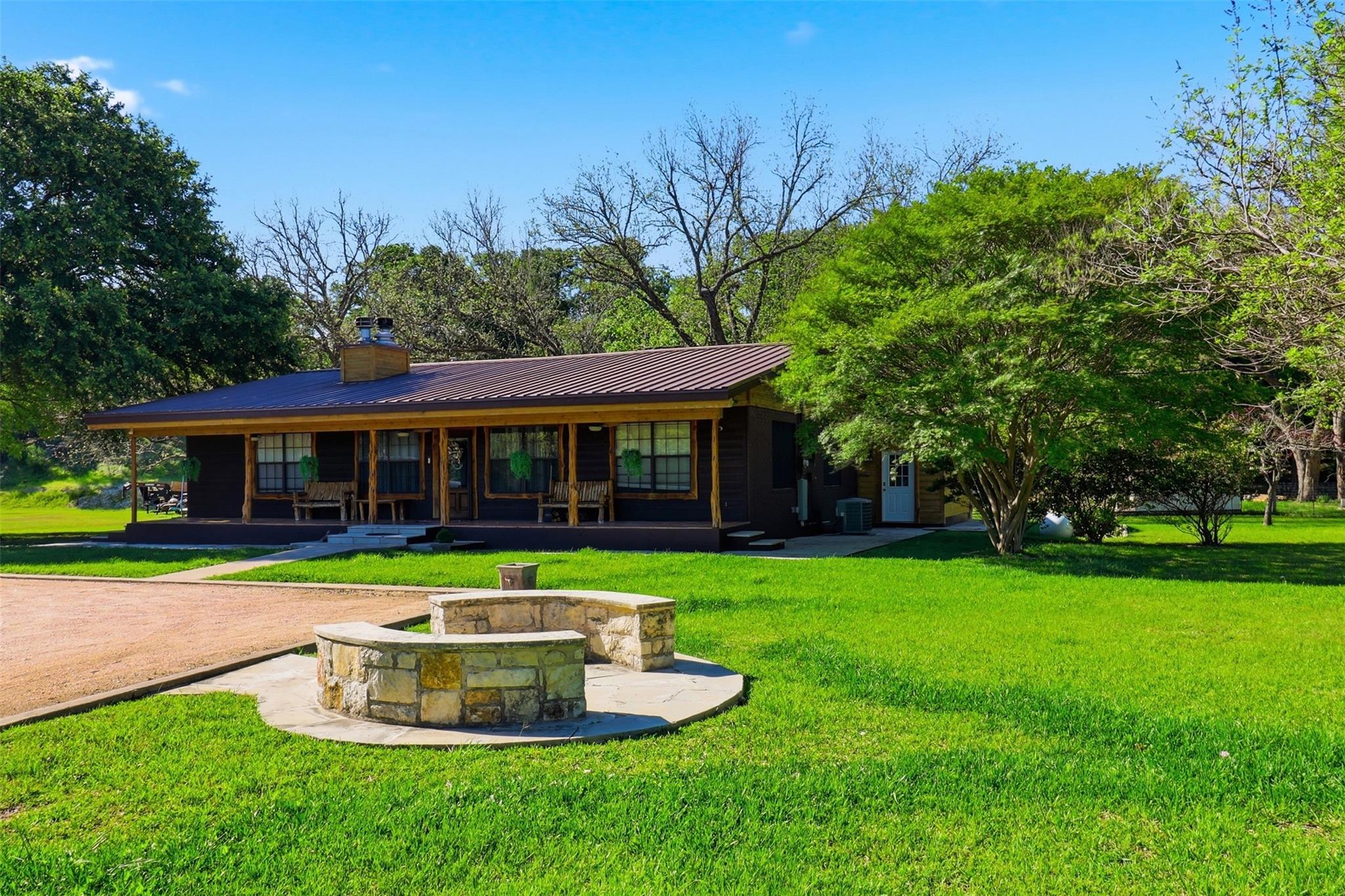 1204 Gabriel DR, Leander, TX 78641 photo 4