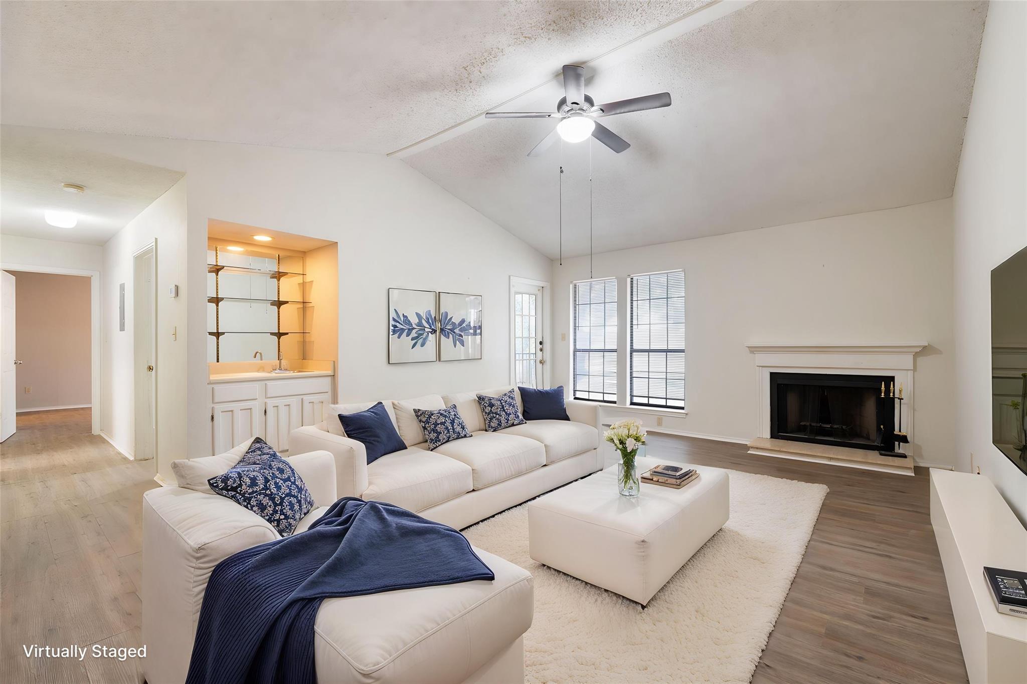 1202 Thorpe LN #216, San Marcos, TX 78666 photo 2
