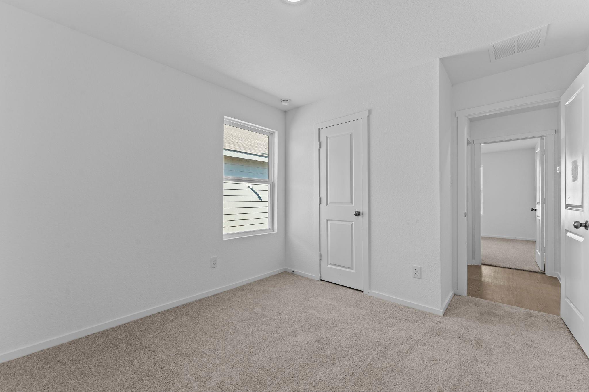 103 Ellendale PL, Fredericksburg, TX 78624 photo 4