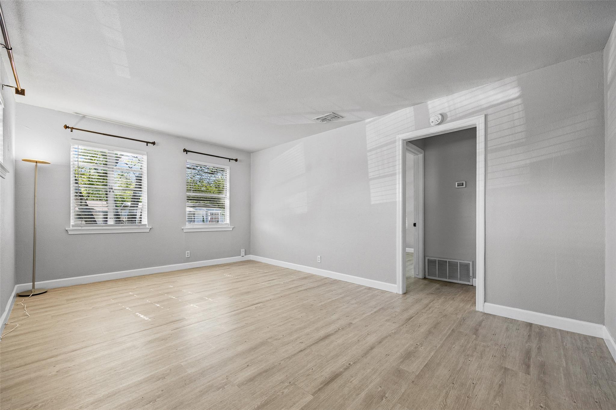 4709 Leslie Ave, Austin, TX 78721 photo 4