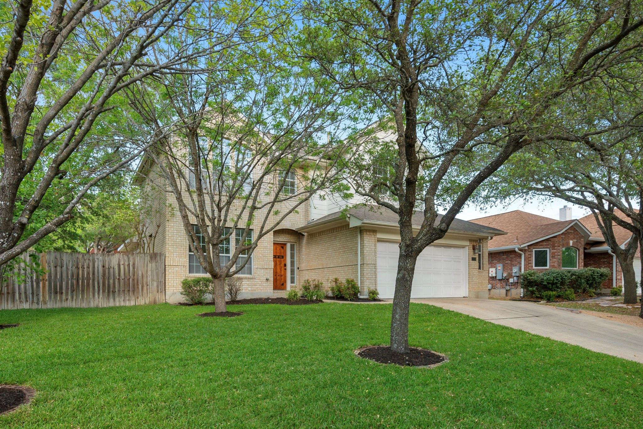 1734 Chasewood DR, Austin, TX 78727 photo 2