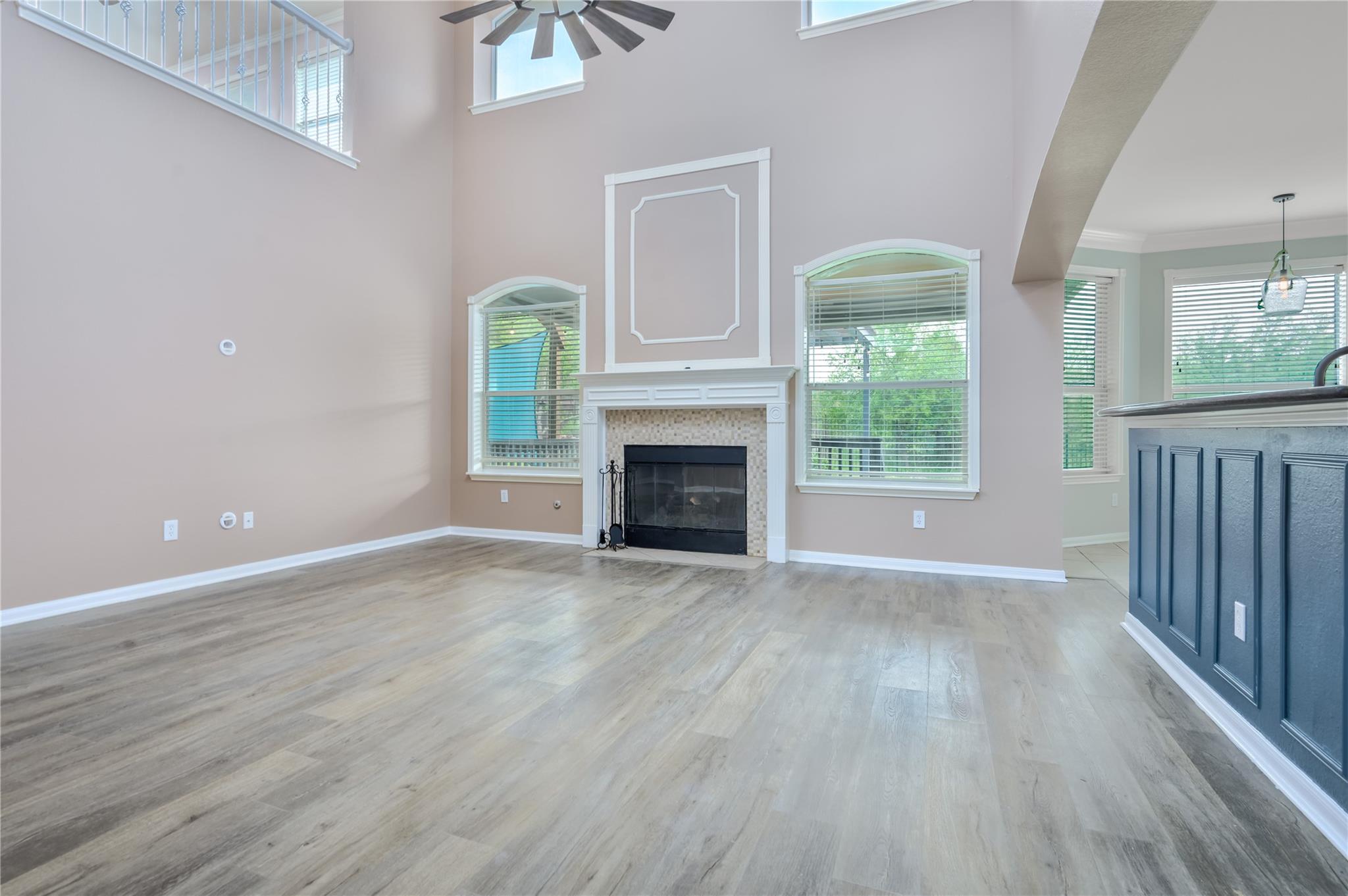 22121 Rose Grass LN, Spicewood, TX 78669 photo 2