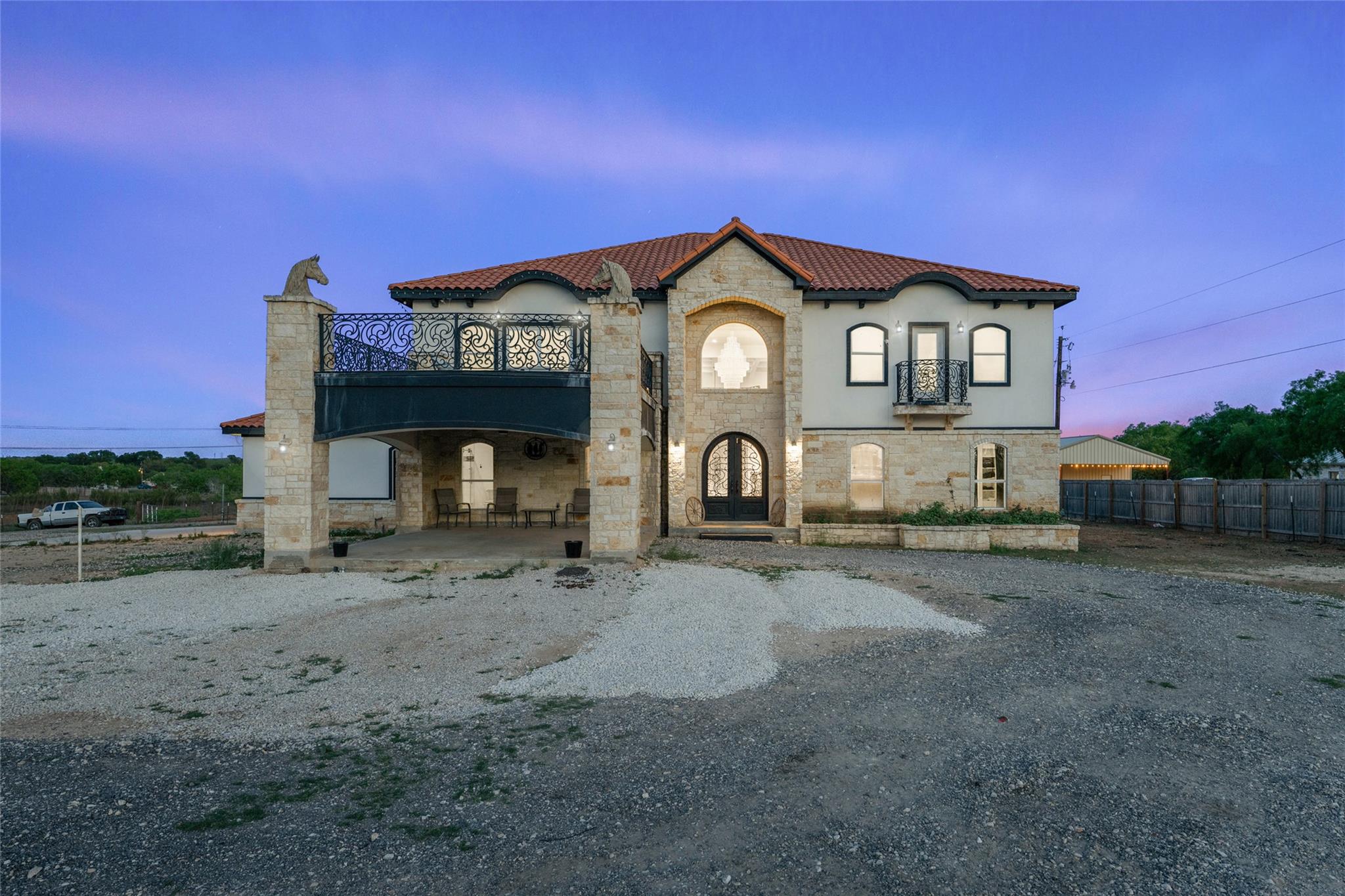 507 Rawhide RD, Seguin, TX 78155 photo 2