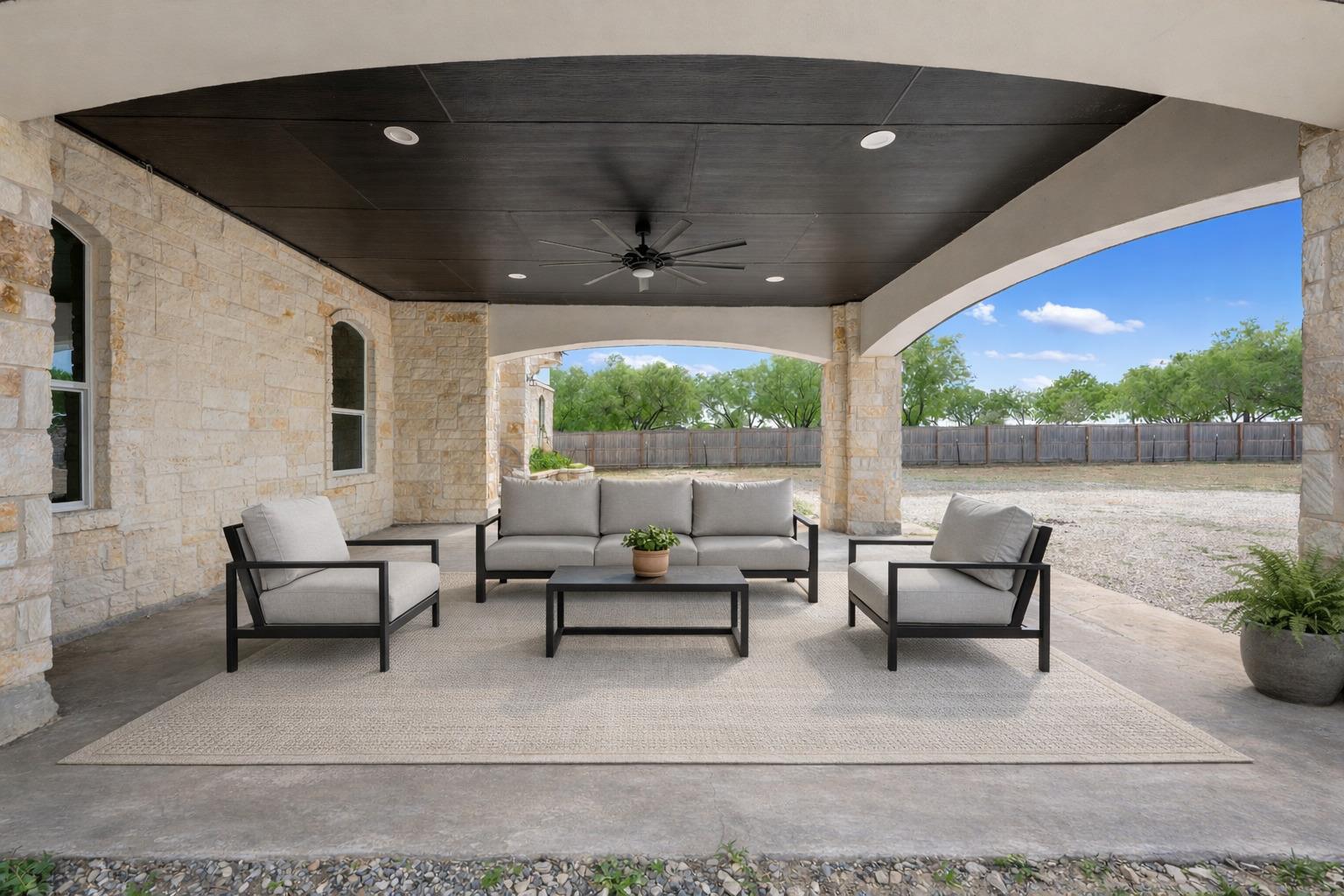 507 Rawhide RD, Seguin, TX 78155 photo 5