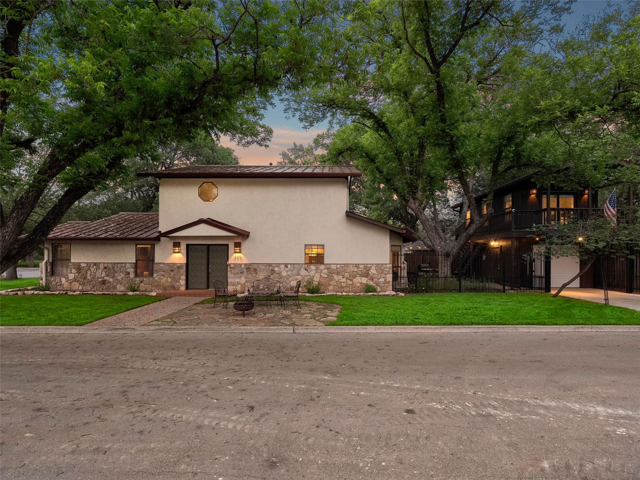 299 Edgewater TER, New Braunfels, TX 78130 photo 3