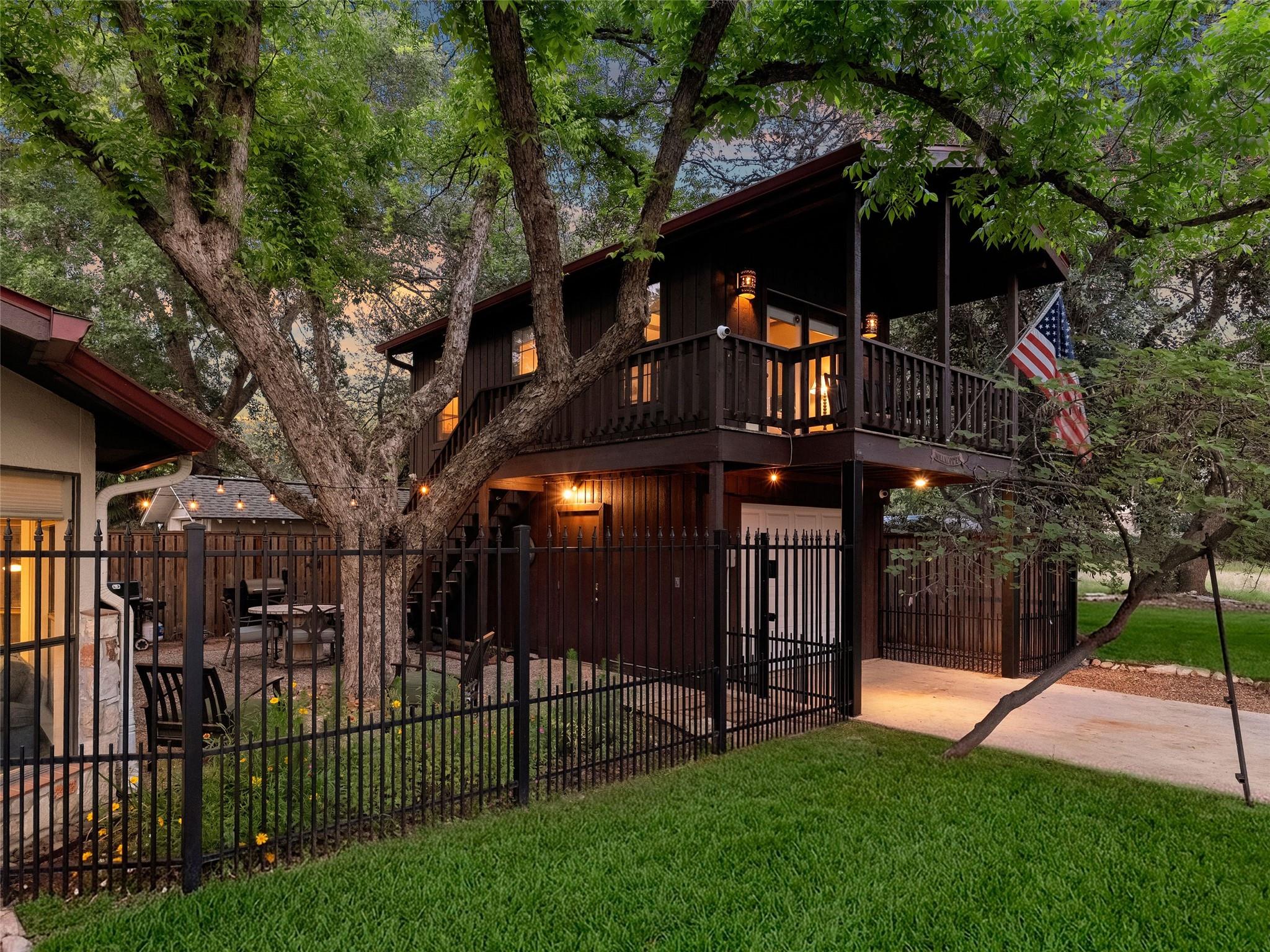 299 Edgewater TER, New Braunfels, TX 78130 photo 4