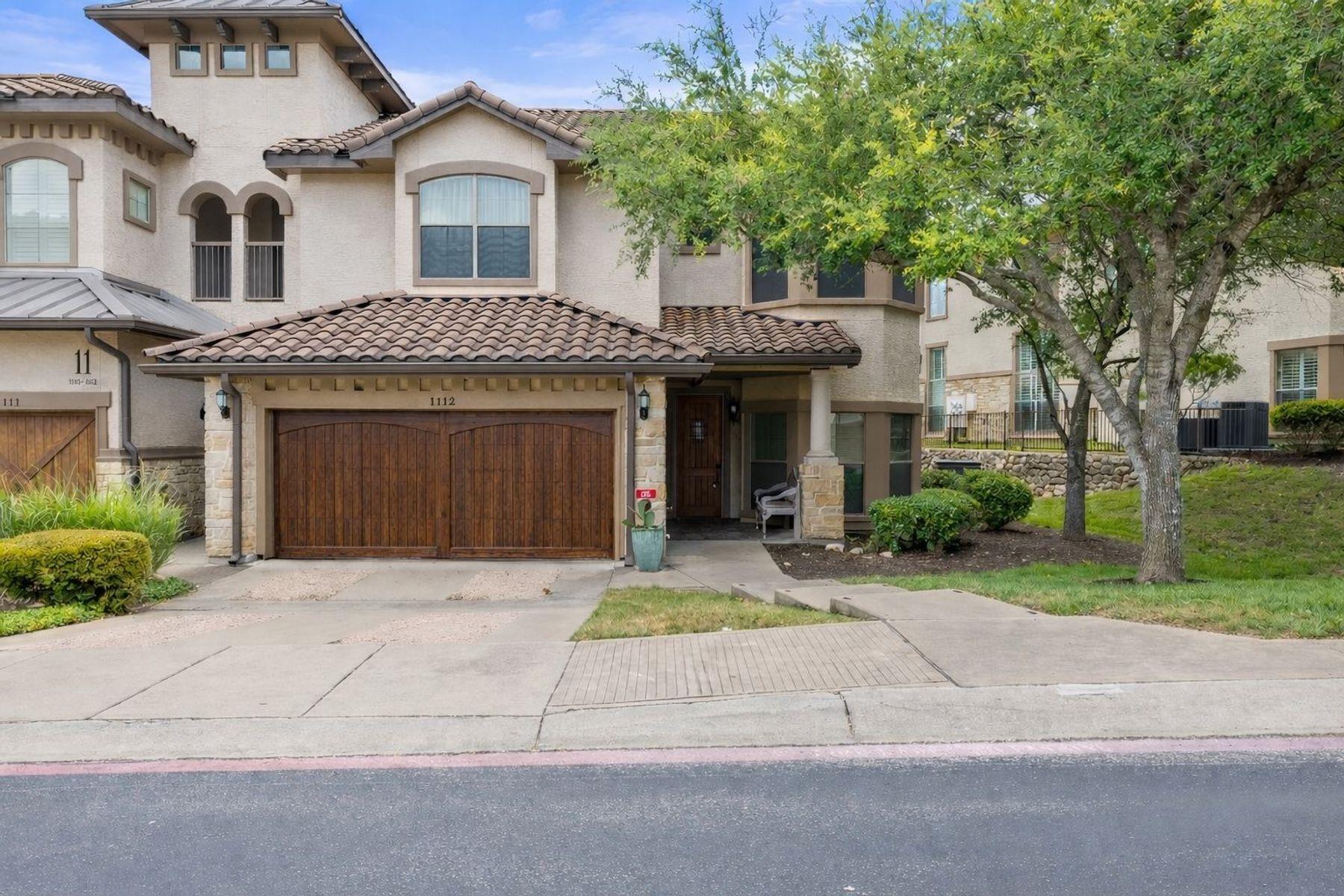 Escondera Condo Amd