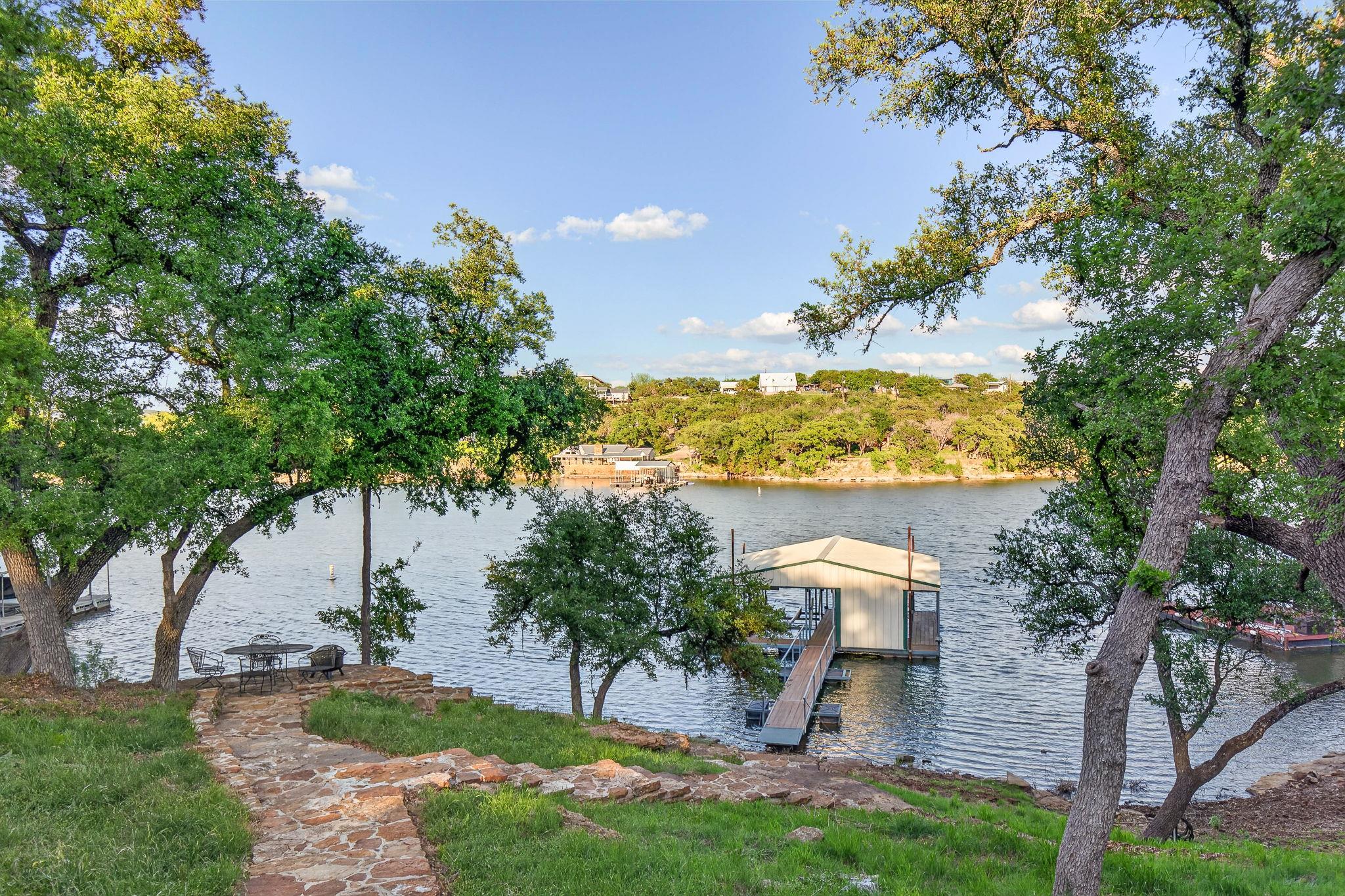 2512 Sunset Cliff RD, Burnet, TX 78611 photo 4
