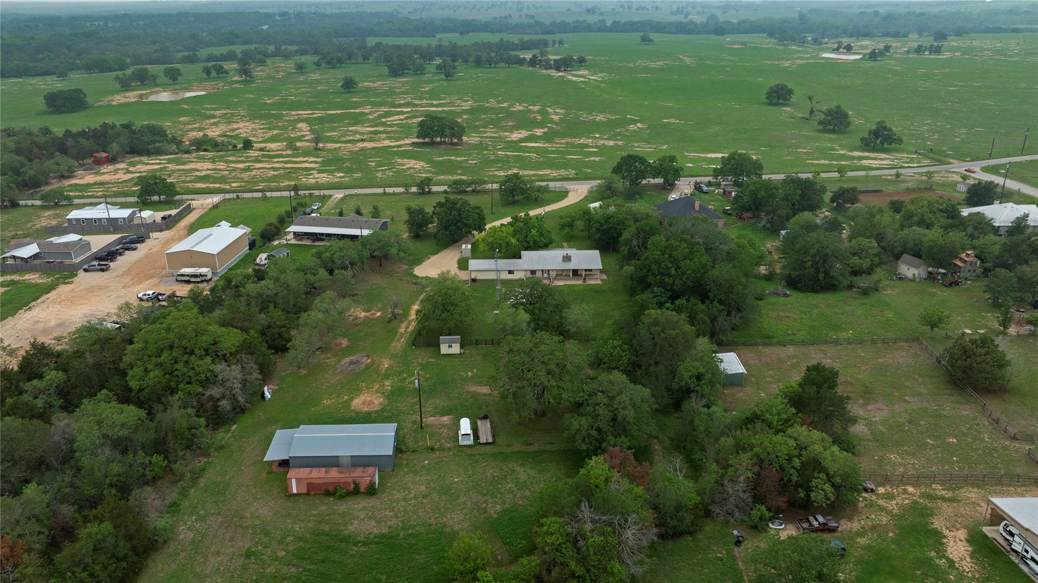 986 Shiloh RD, Bastrop, TX 78602 photo 5