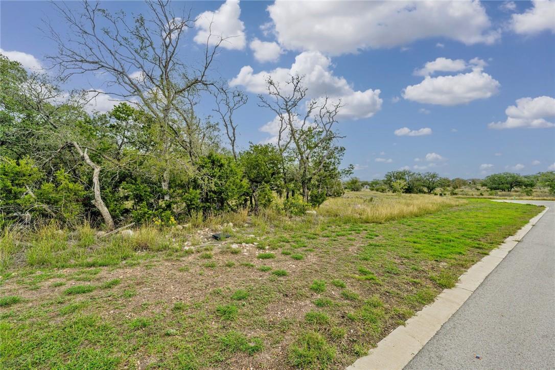 104 Rocky Summit CT, Spicewood, TX 78669 photo 2