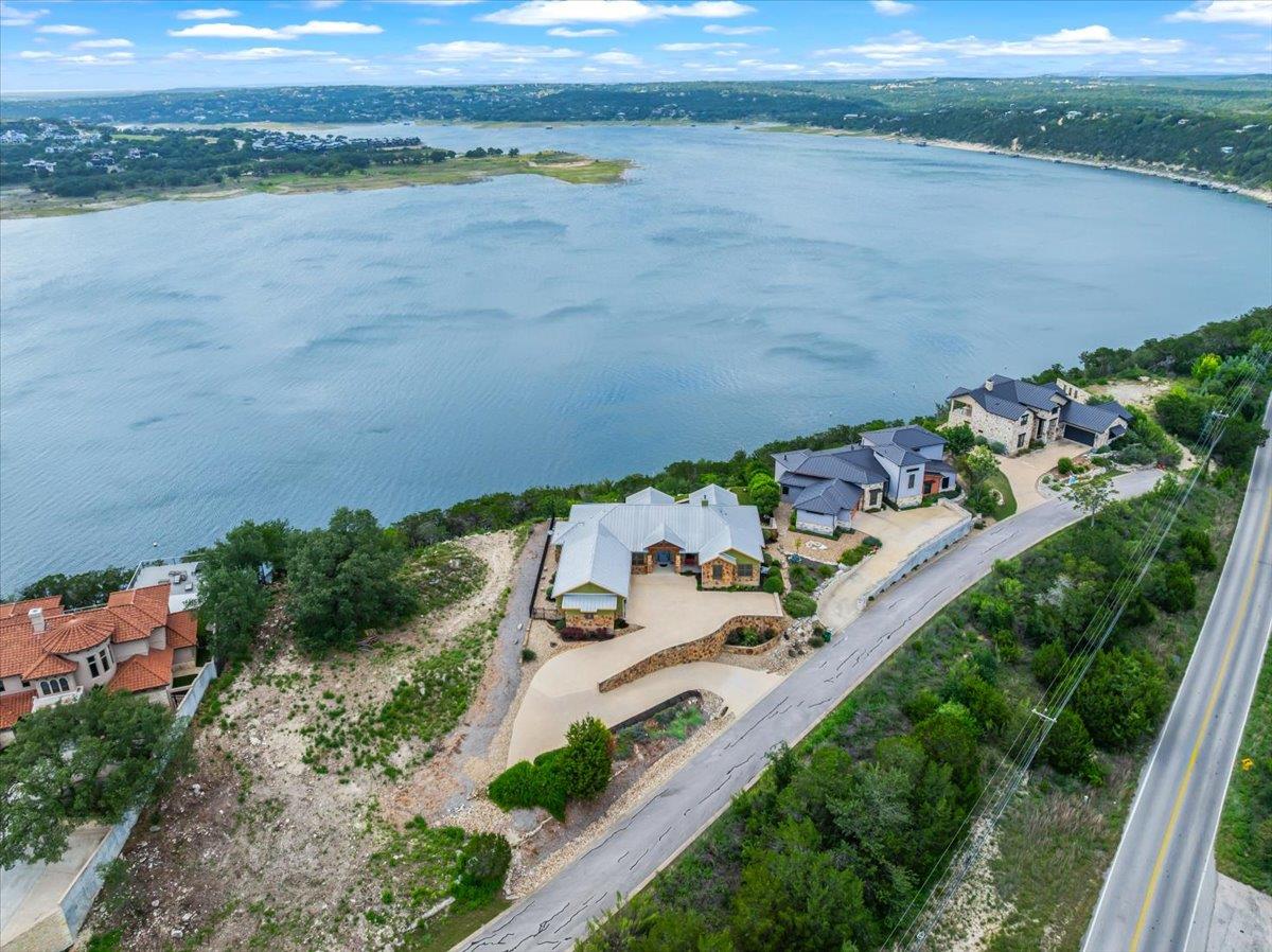 1604 Watercliffe DR, Lago Vista, TX 78645 photo 4
