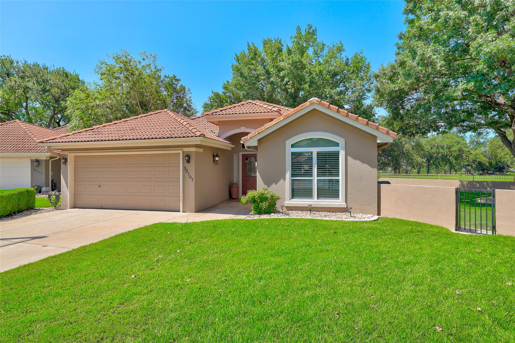 30107 Hamlet CIR, Georgetown, TX 78628 photo 5