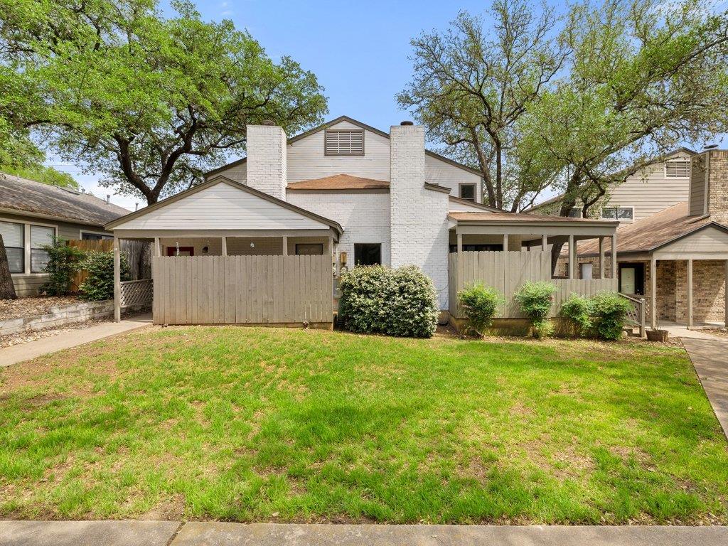 Southwest Oaks Duplex Condomin