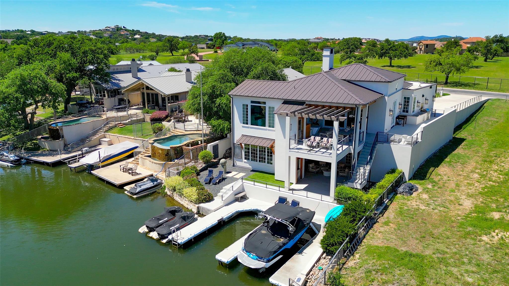 2807 Fault Line DR, Horseshoe Bay, TX 78657 photo 3