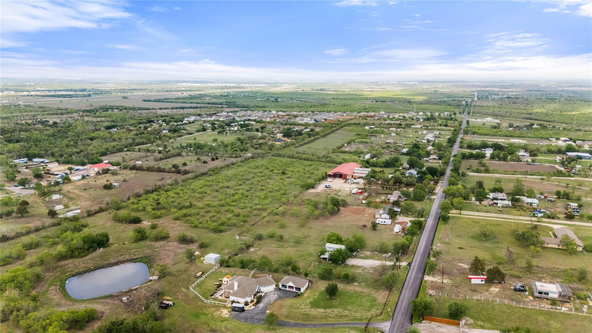 8802 Evelyn RD, Buda, TX 78610 photo 3
