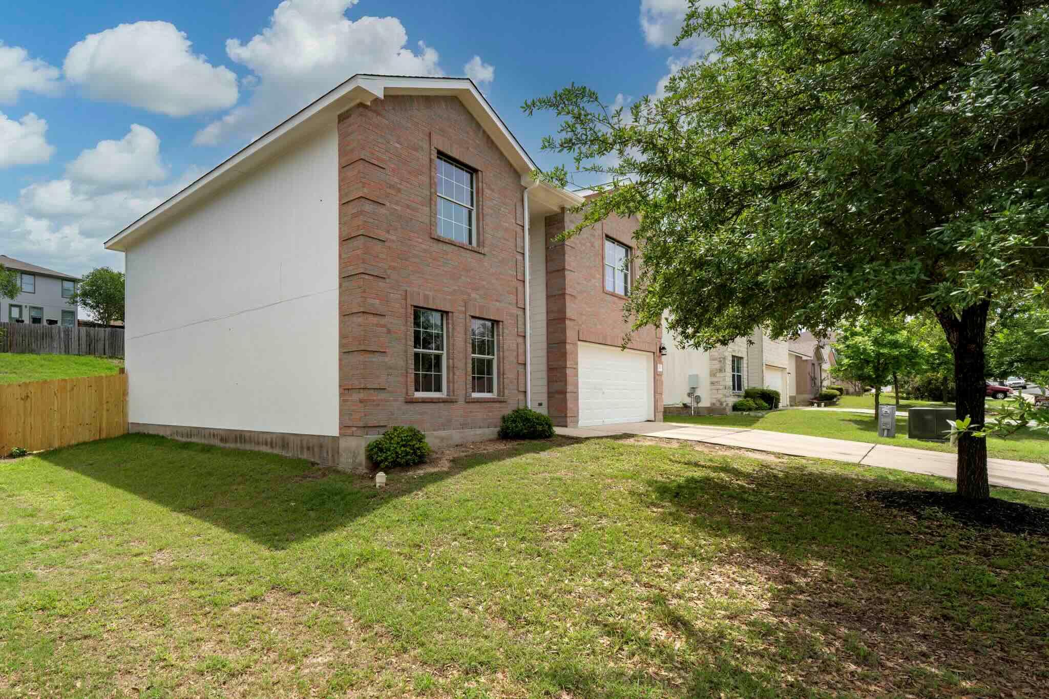 208 Dandelion LOOP, Kyle, TX 78640 photo 2