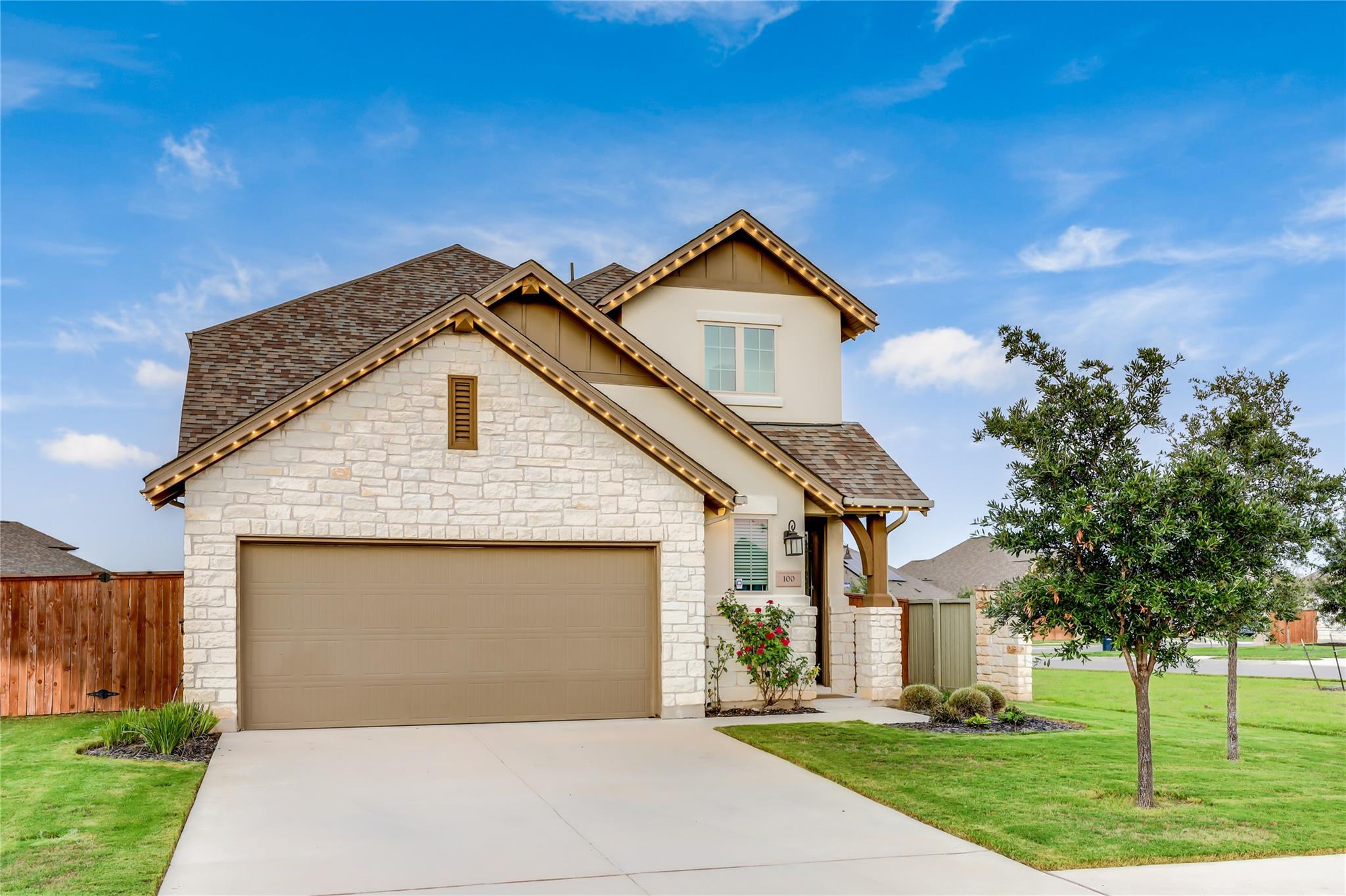 100 Rangel DR, Liberty Hill, TX 78642 photo 2