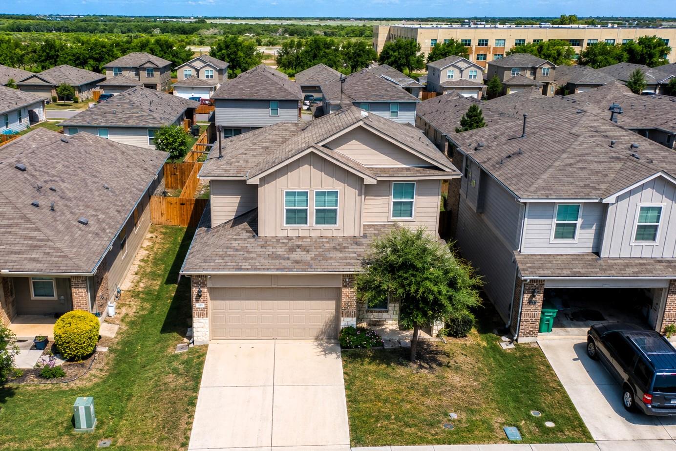 218 Harvest Creek DR, Uhland, TX 78640 photo 3