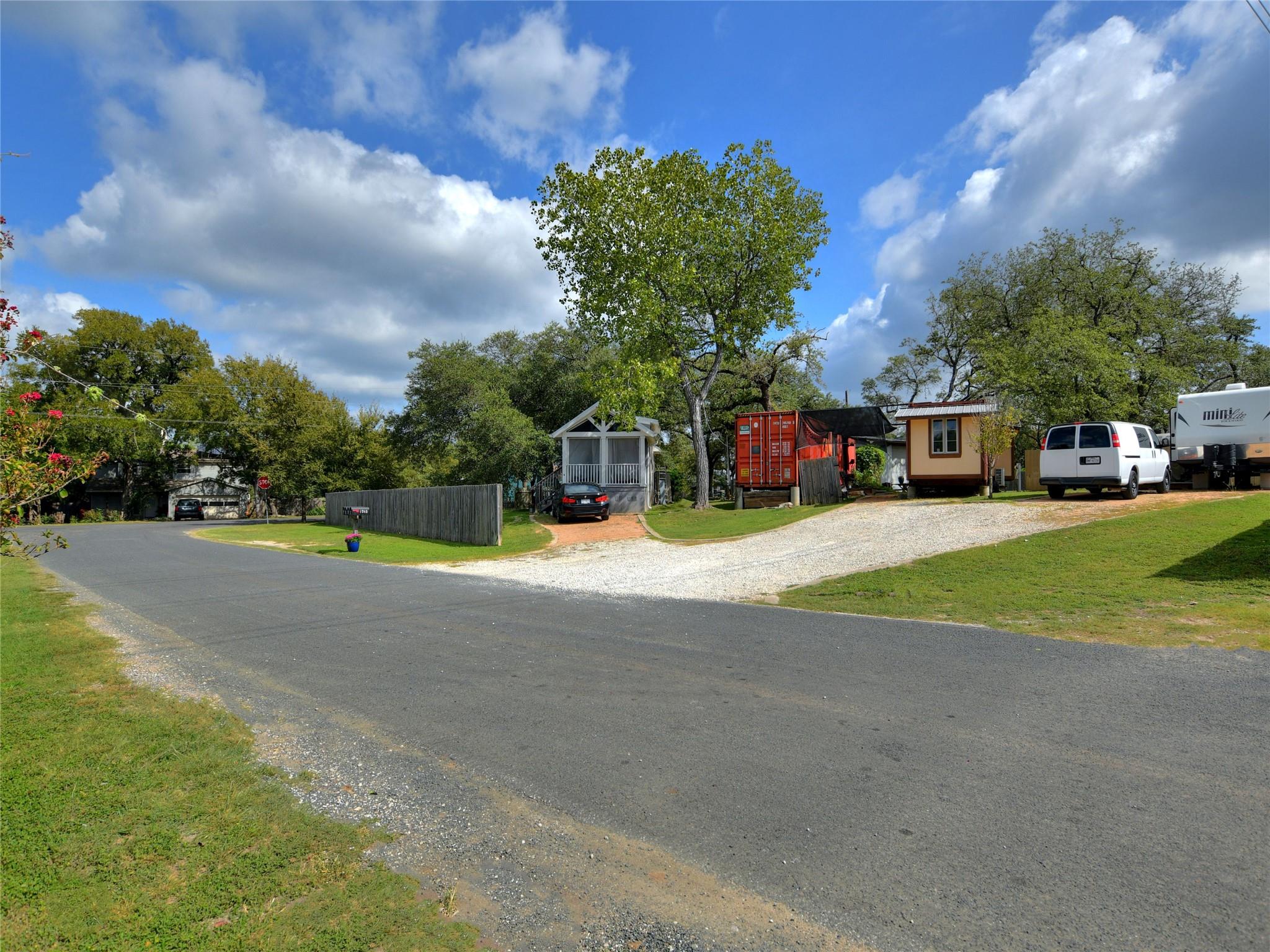 1702 Saracen RD, Austin, TX 78733 photo 4