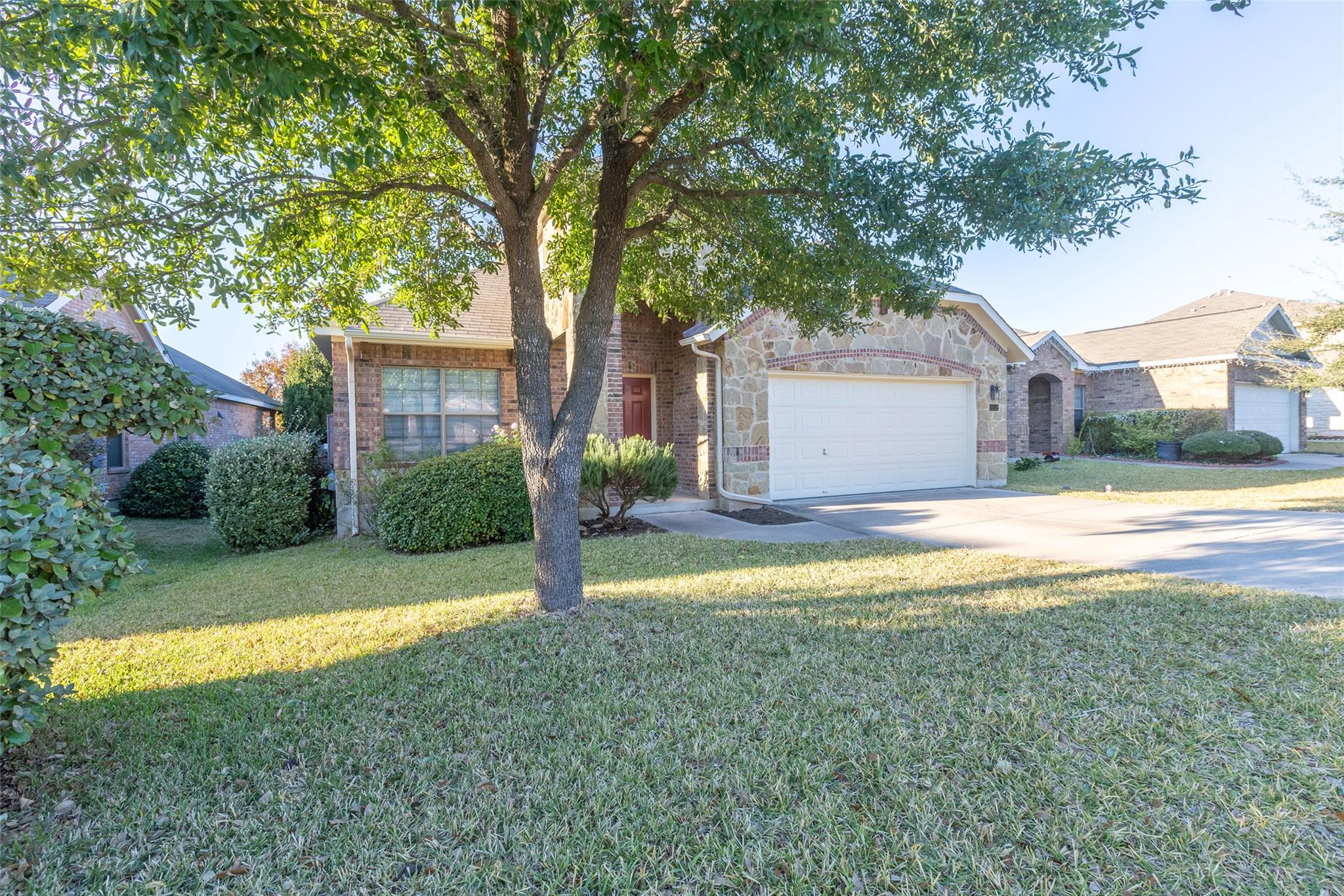 11512 Flushwing DR, Austin, TX 78754 photo 4