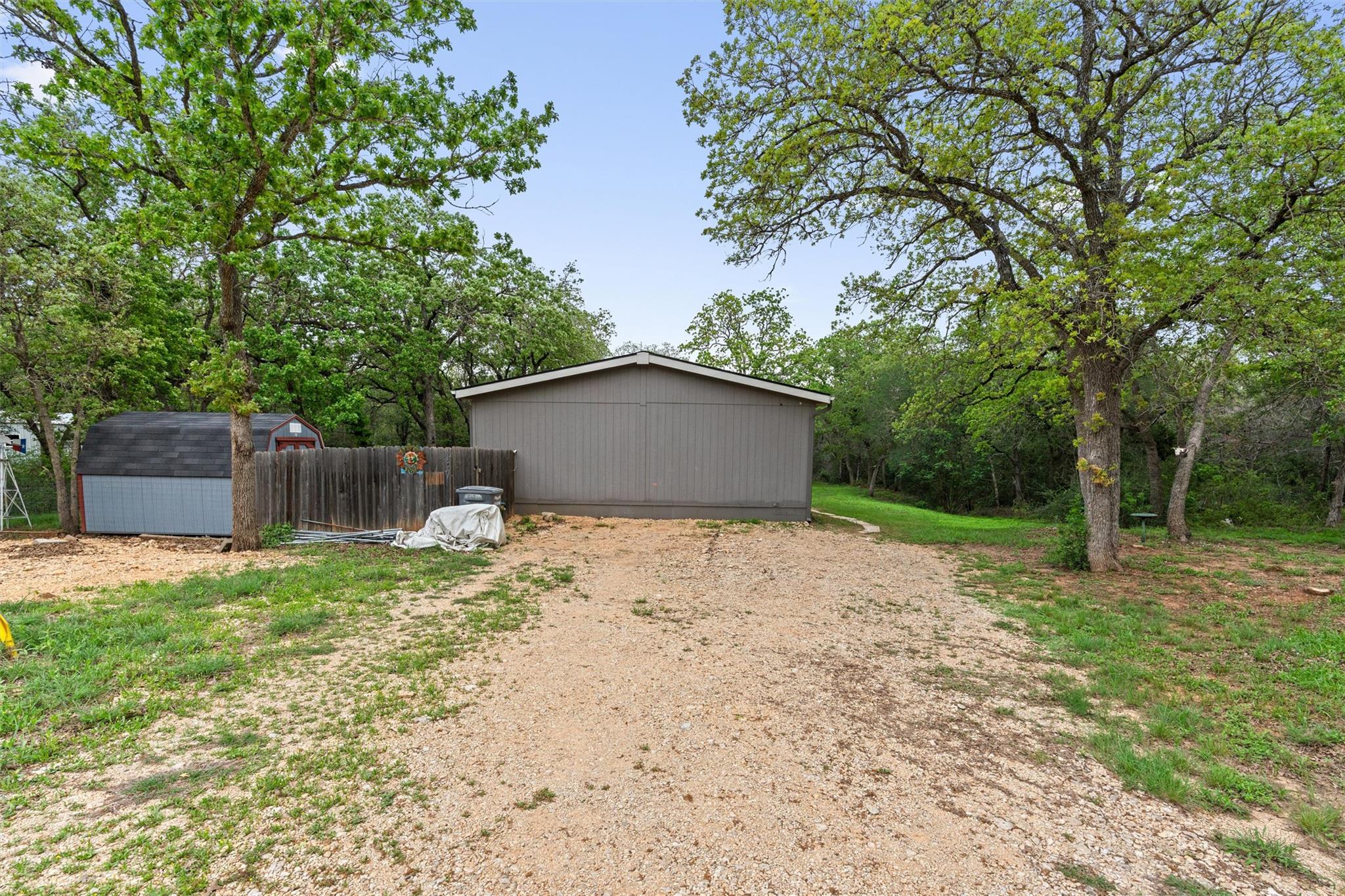 137 Scarlet Harts LN, Dale, TX 78616 photo 5