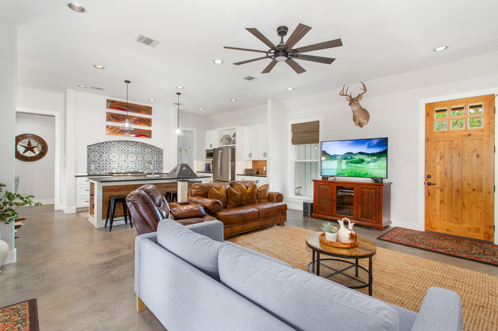 2 Senisa LN, Wimberley, TX 78676 photo 5