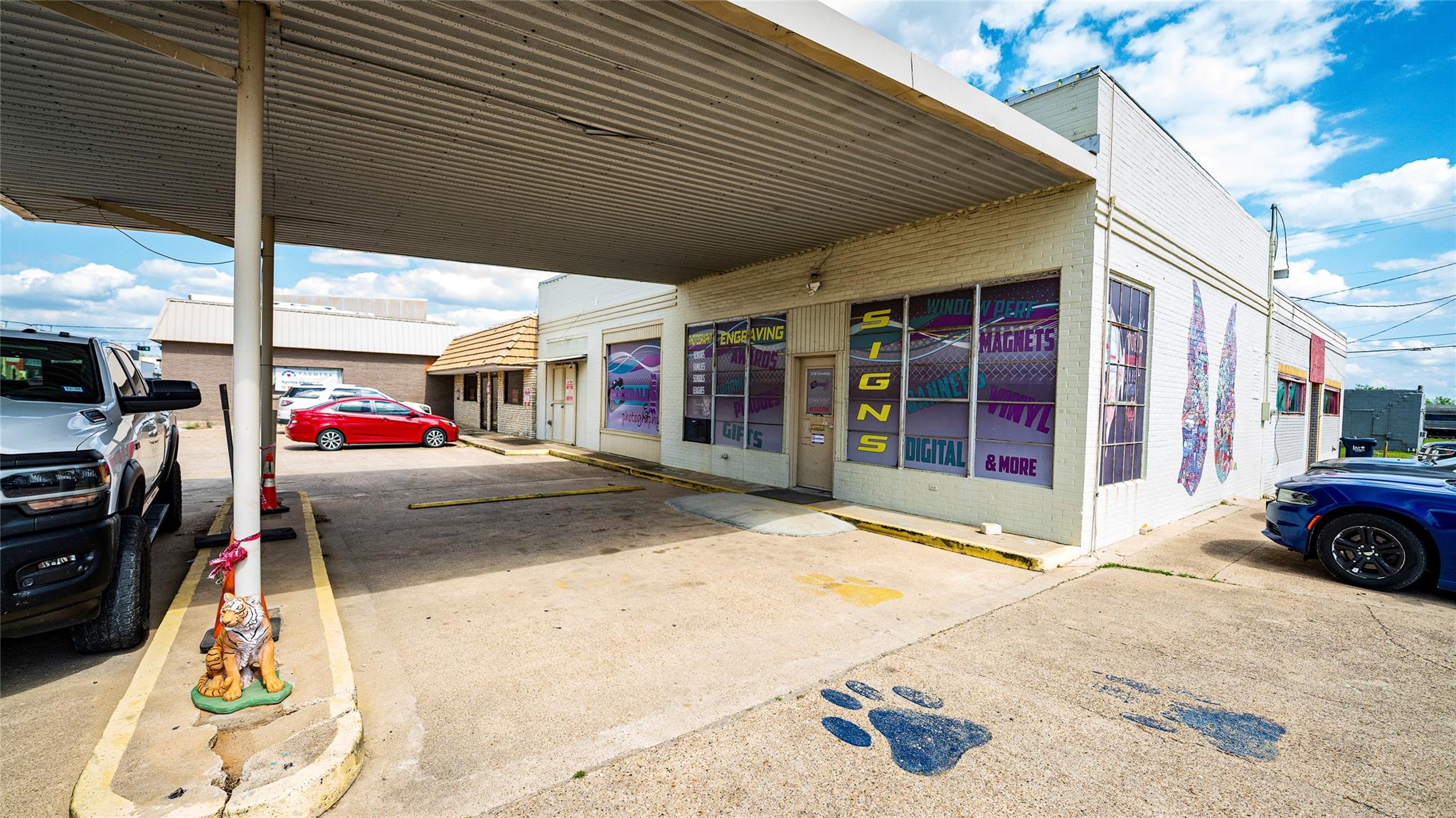 139 Cameron Ave, Rockdale, TX 76567 photo 2