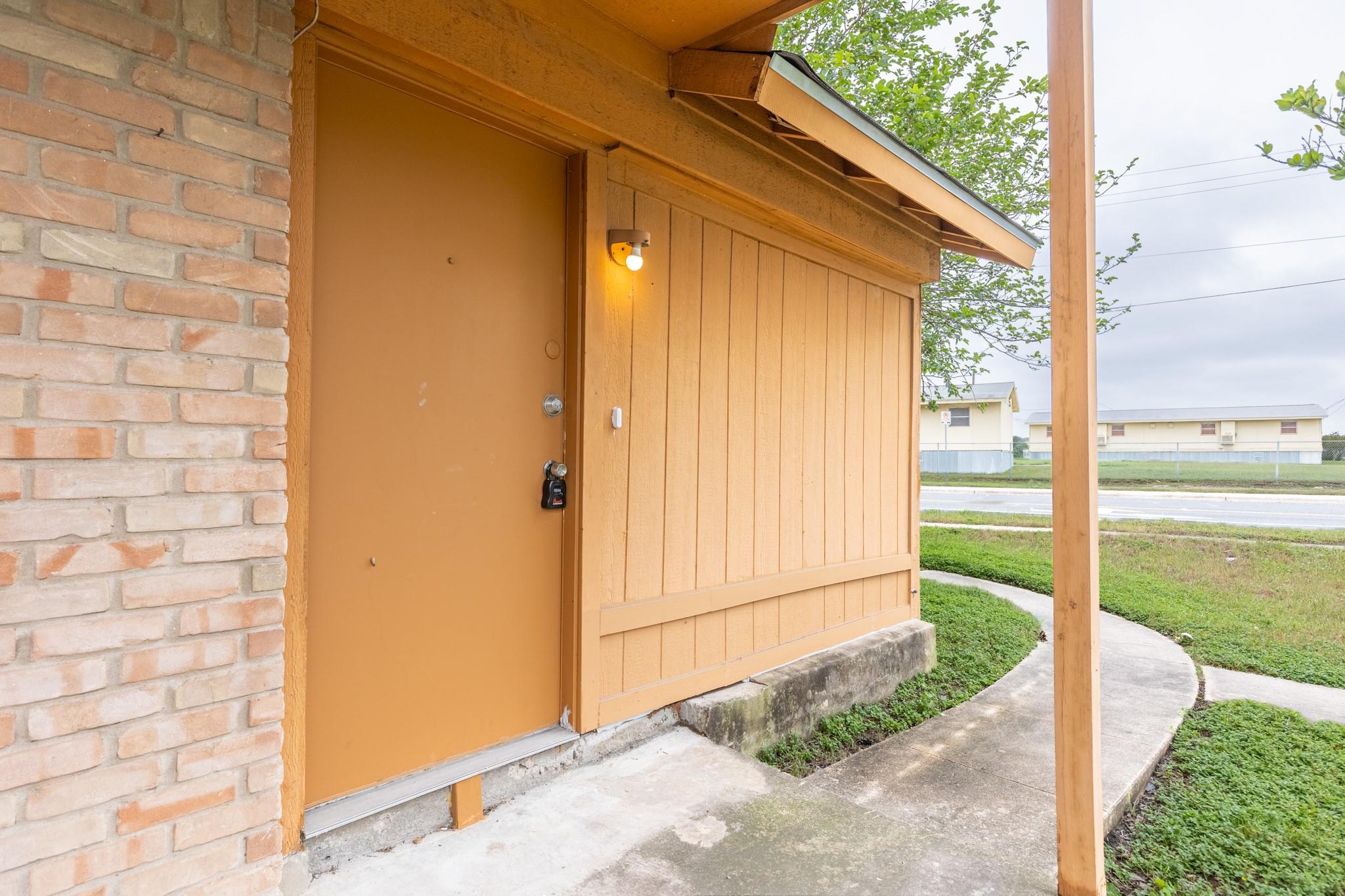323 William Cannon DR #B, Austin, TX 78745 photo 3