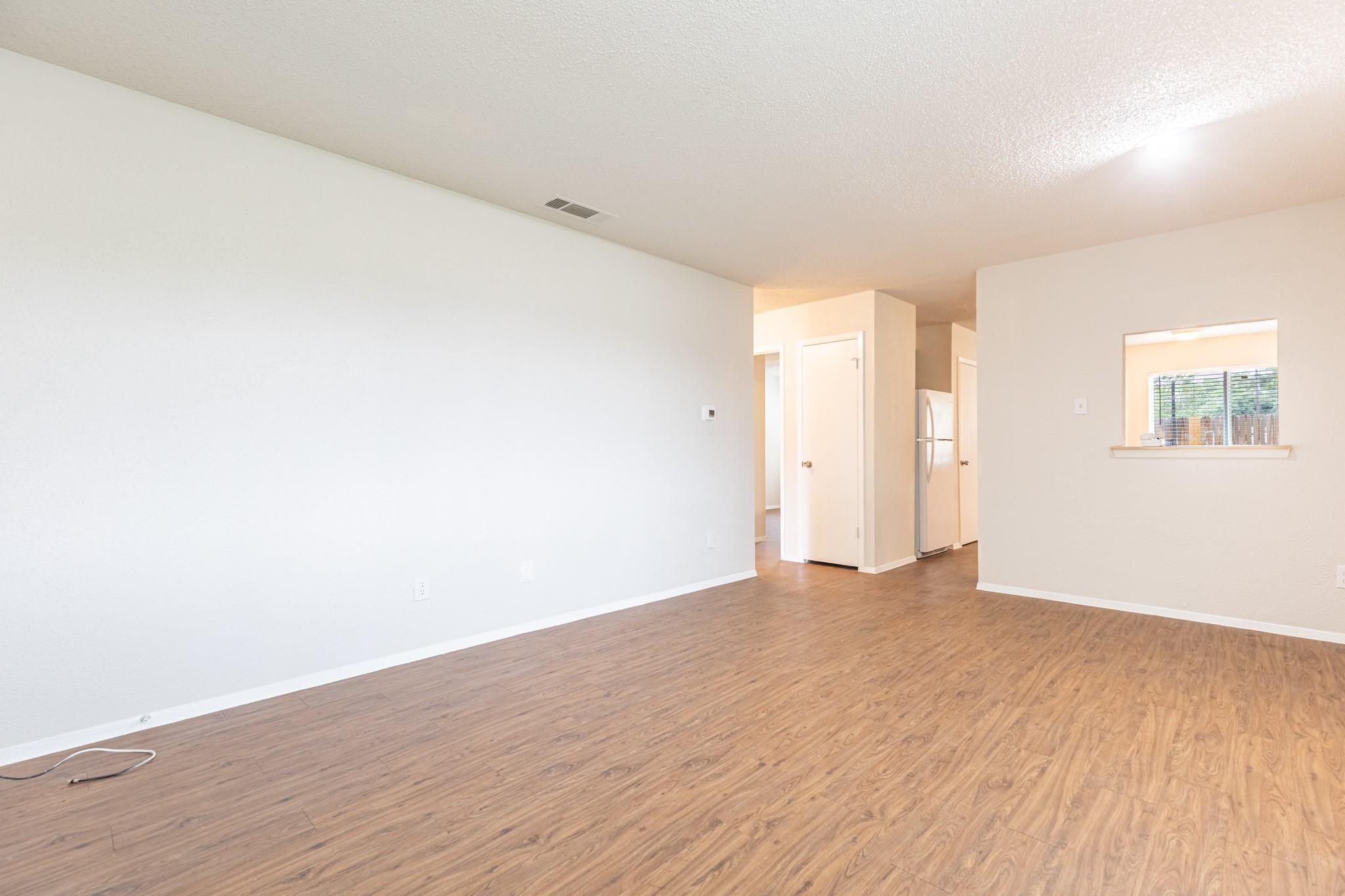 323 William Cannon DR #B, Austin, TX 78745 photo 5