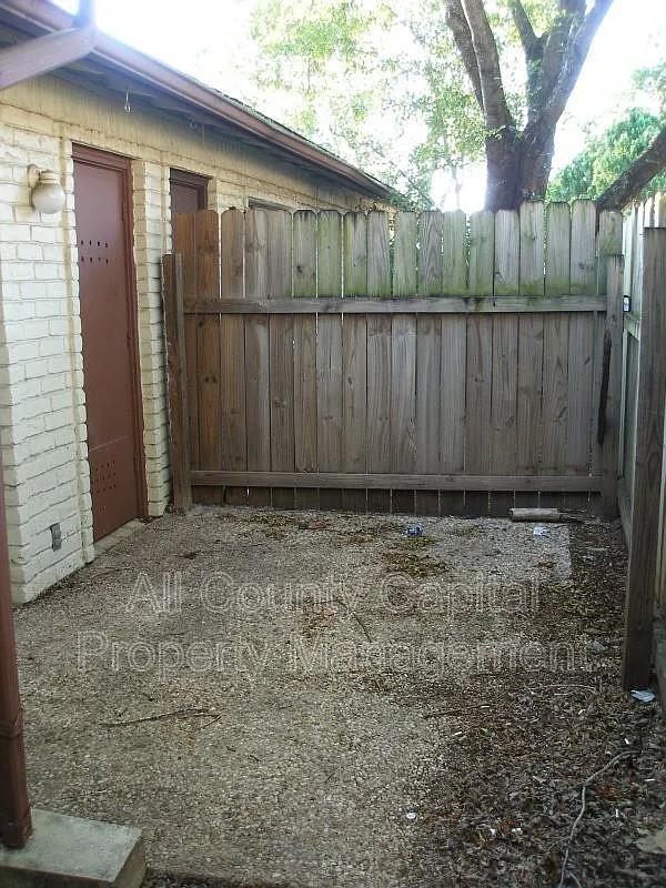 6506 1st ST #104, Austin, TX 78745 photo 2