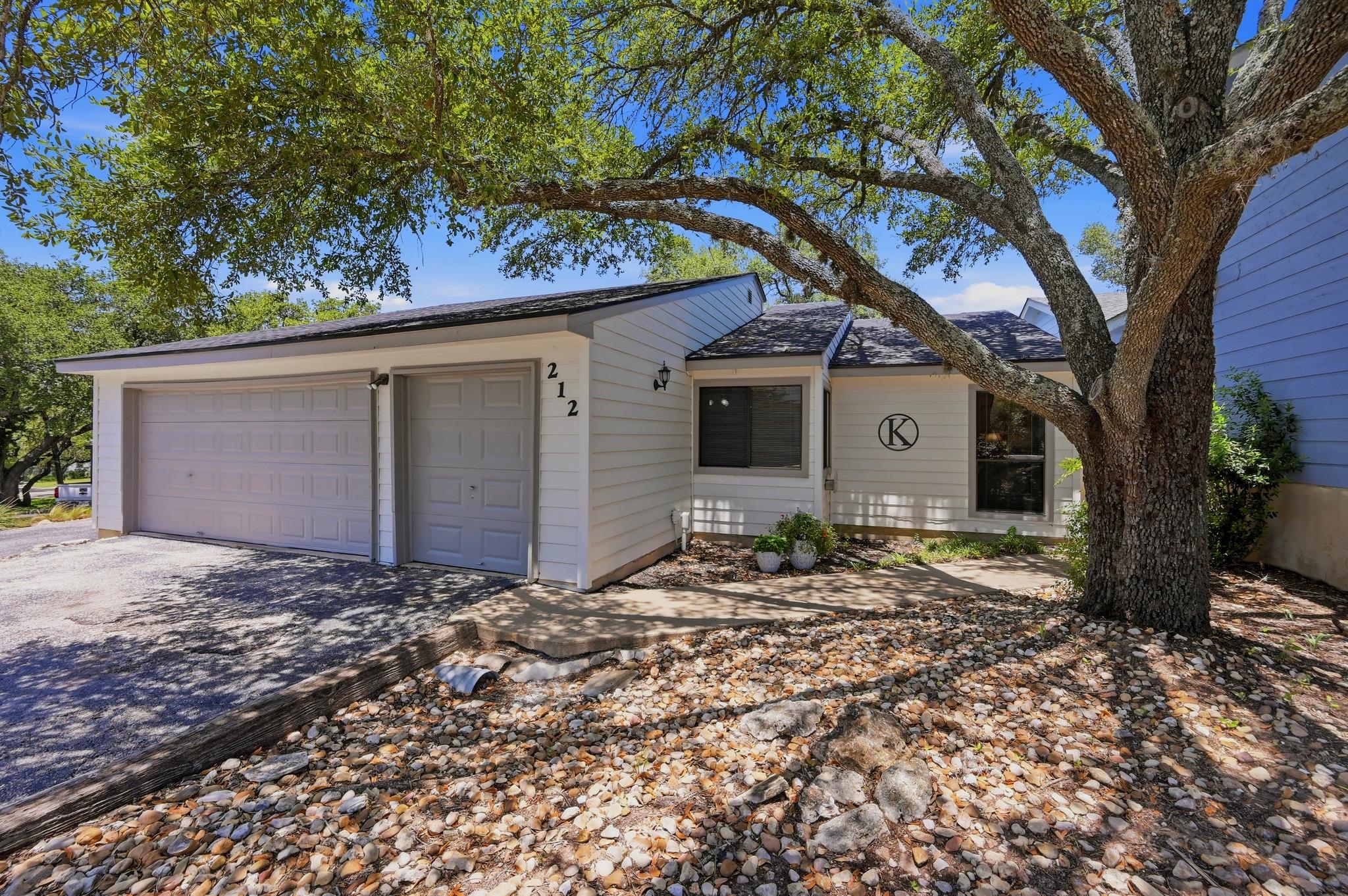 212 Overlook CT, Wimberley, TX 78676 photo 2