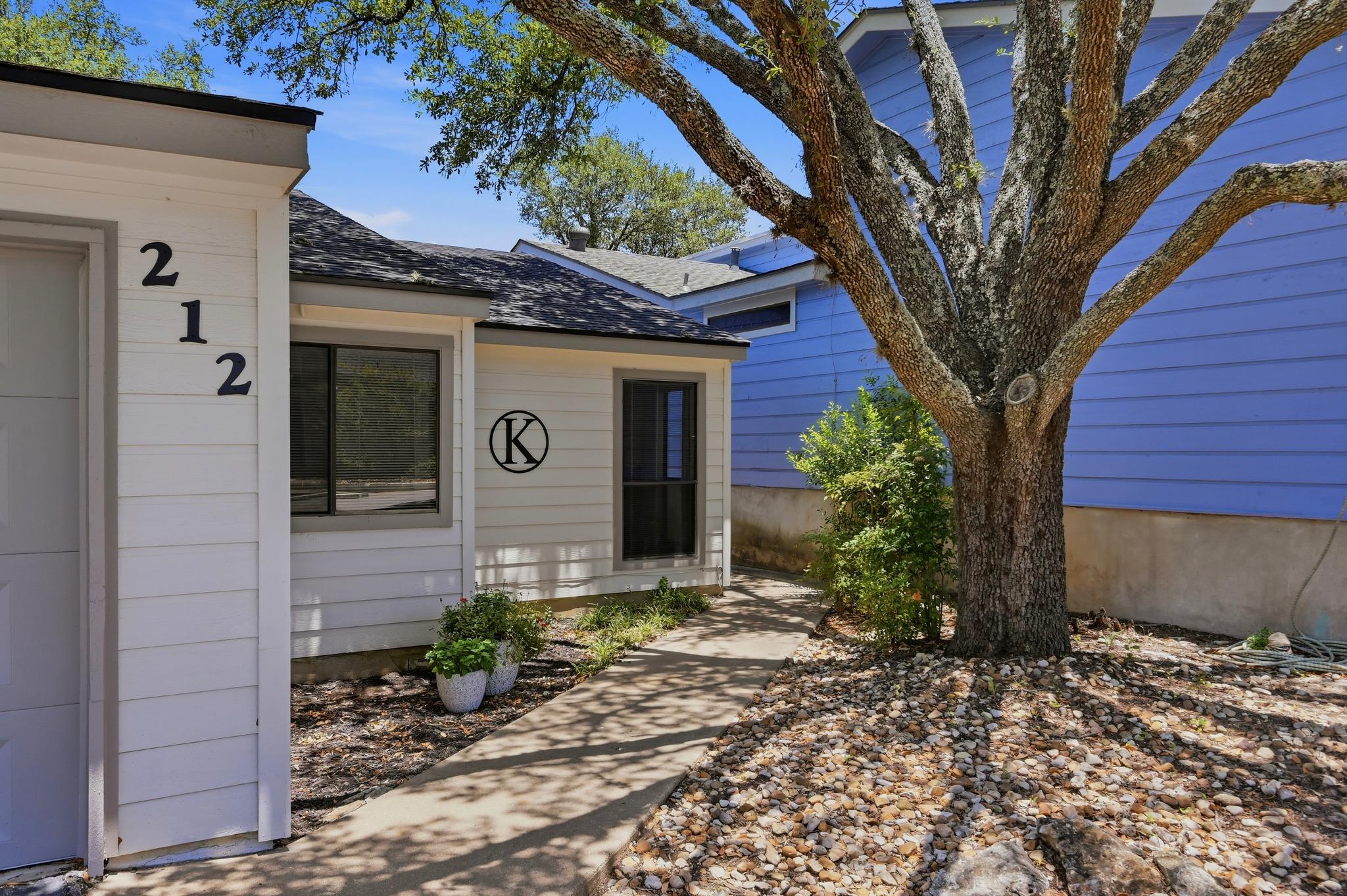 212 Overlook CT, Wimberley, TX 78676 photo 3