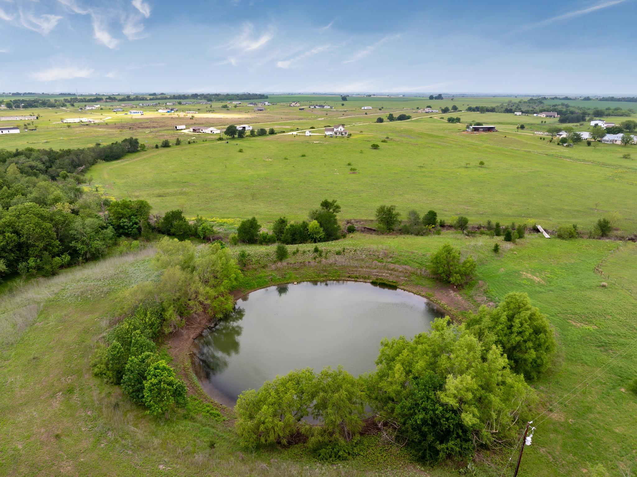 1662 County Road 465, Coupland, TX 78615 photo 3