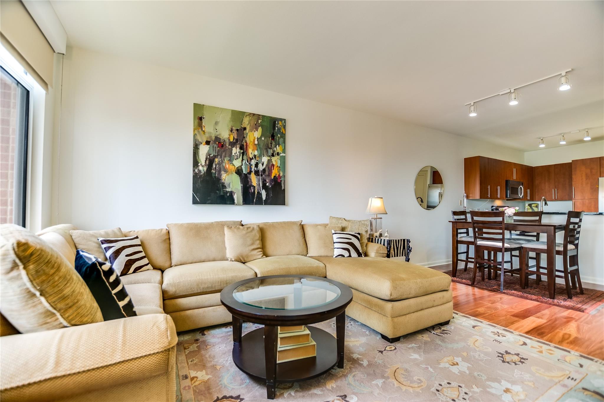 54 Rainey ST #811, Austin, TX 78701 photo 4