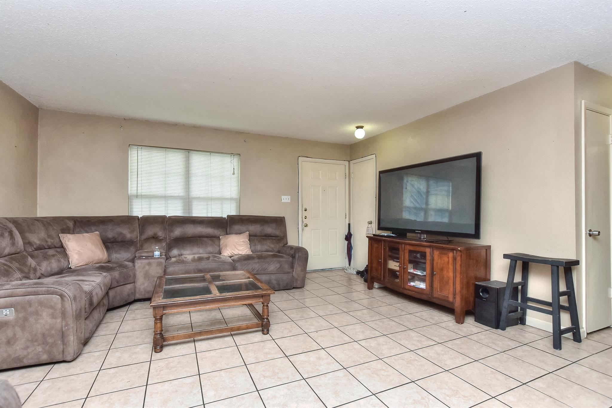 16134 Fitchburg CIR, Pflugerville, TX 78660 photo 5